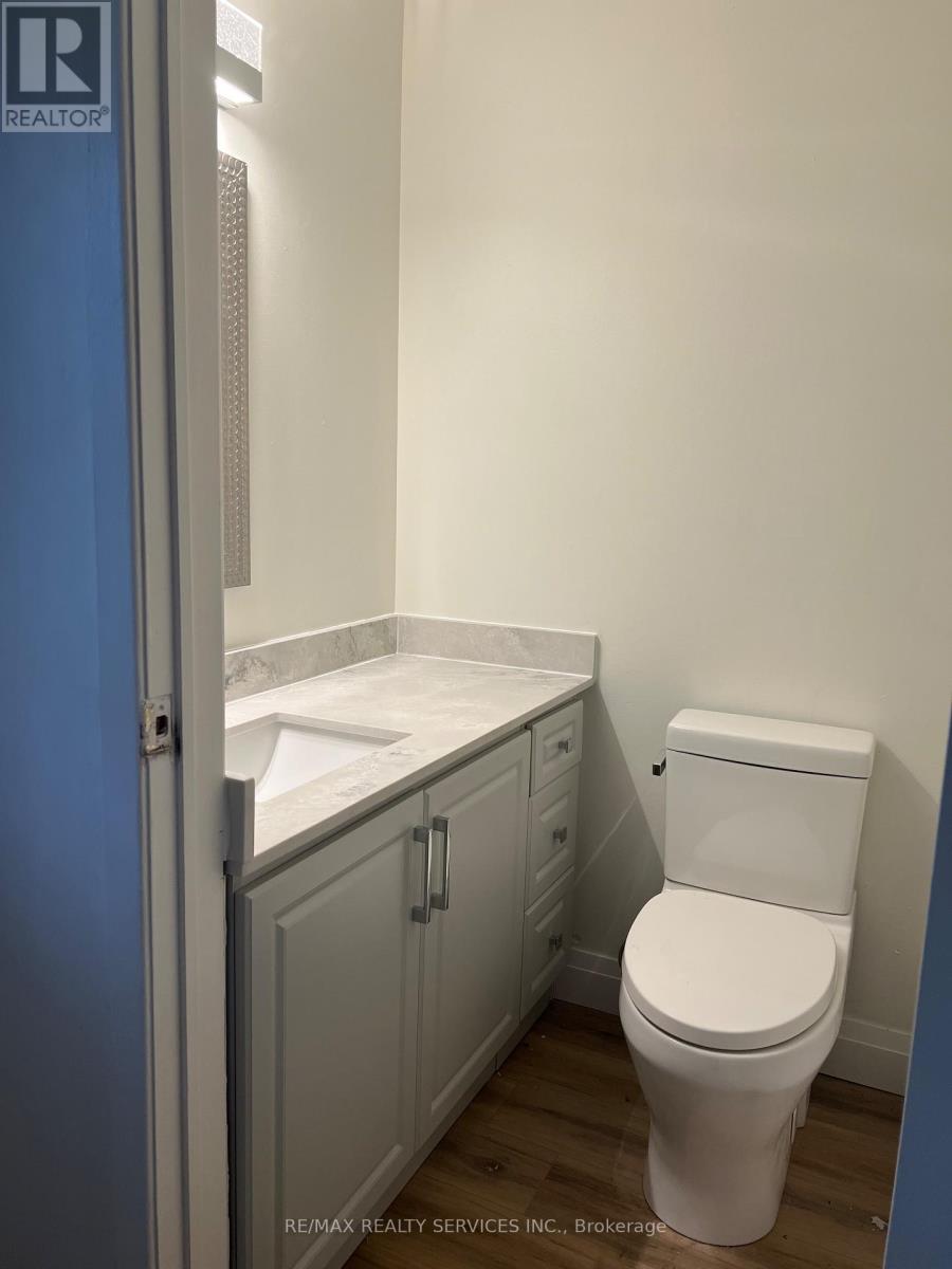 49 - 93 Hansen Road N, Brampton, Ontario  L6V 3C8 - Photo 9 - W12367812