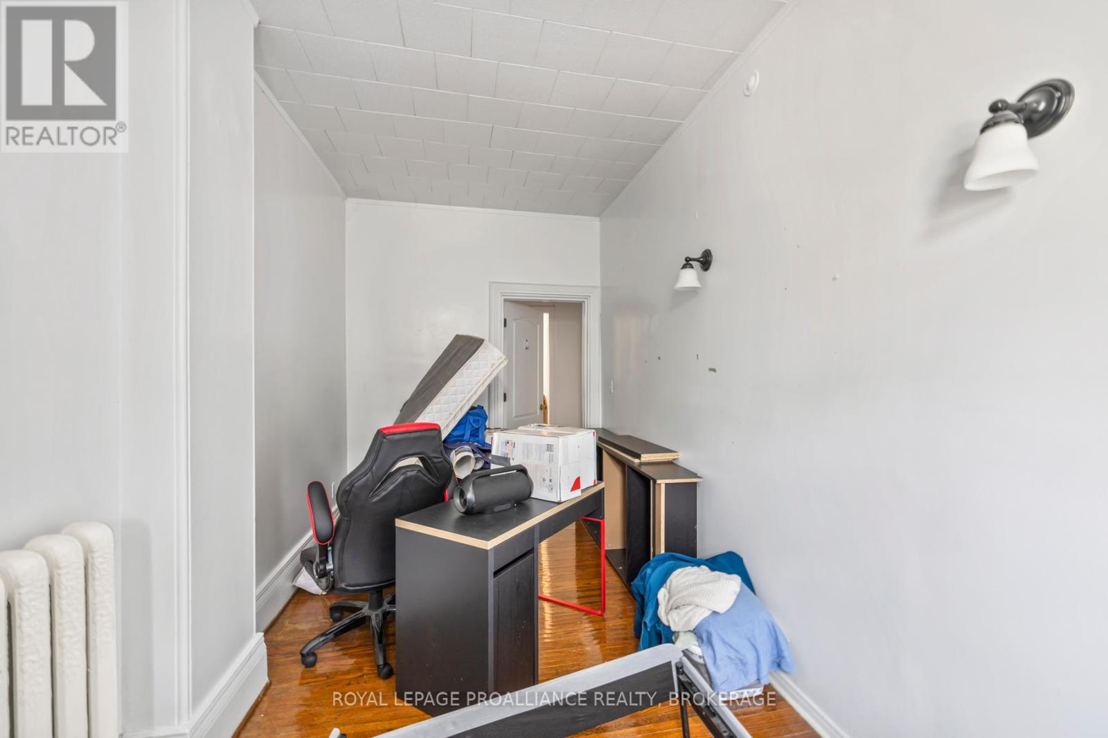 99 Bagot Street, Kingston, Ontario  K7L 3E6 - Photo 38 - X12367873
