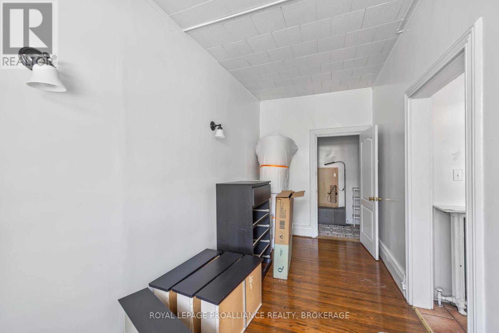 99 Bagot Street, Kingston, Ontario  K7L 3E6 - Photo 40 - X12367873