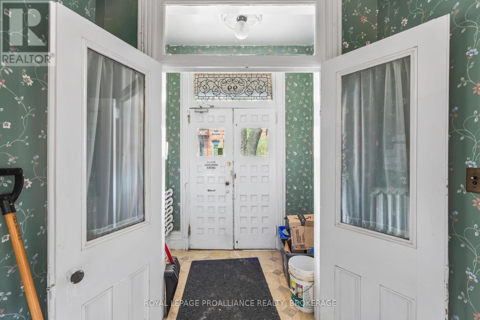 99 Bagot Street, Kingston, Ontario  K7L 3E6 - Photo 7 - X12367873