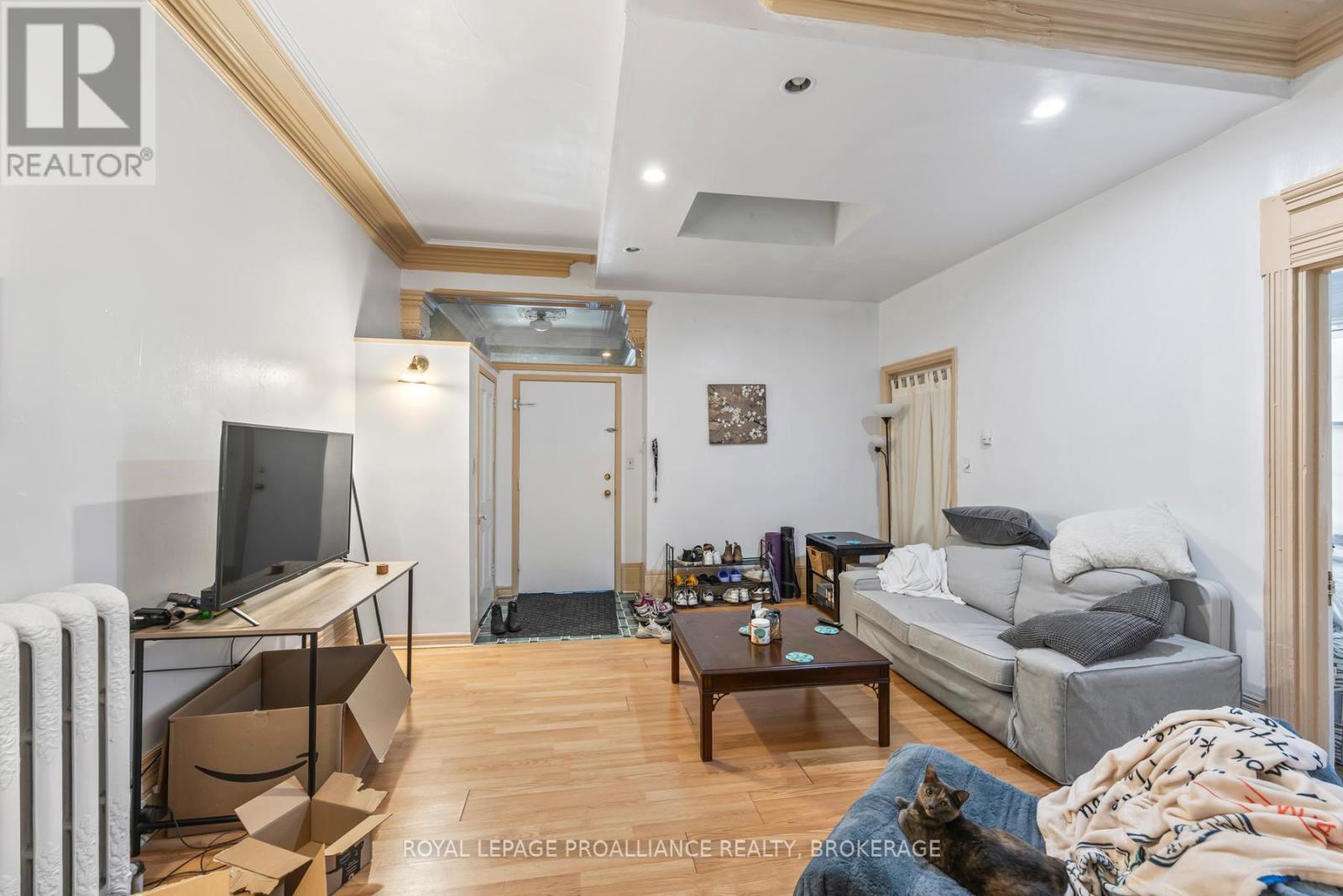 99 Bagot Street, Kingston, Ontario  K7L 3E6 - Photo 9 - X12367873