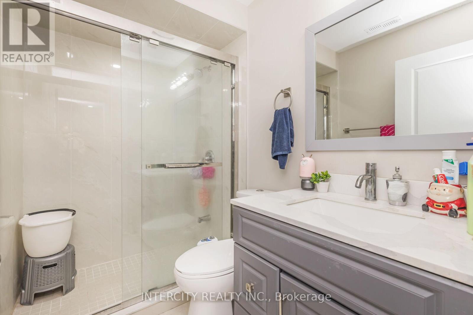 54 Moorcroft Place, Brampton, Ontario  L6P 4P7 - Photo 36 - W12223971