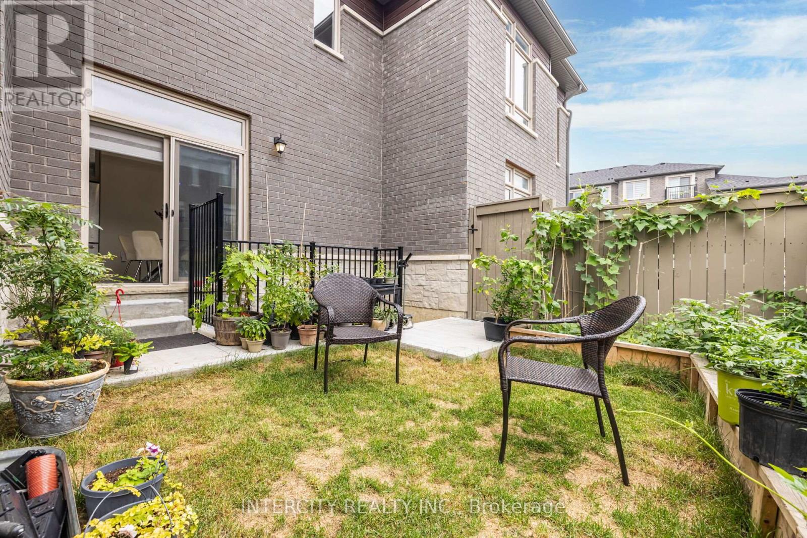 54 Moorcroft Place, Brampton, Ontario  L6P 4P7 - Photo 38 - W12223971