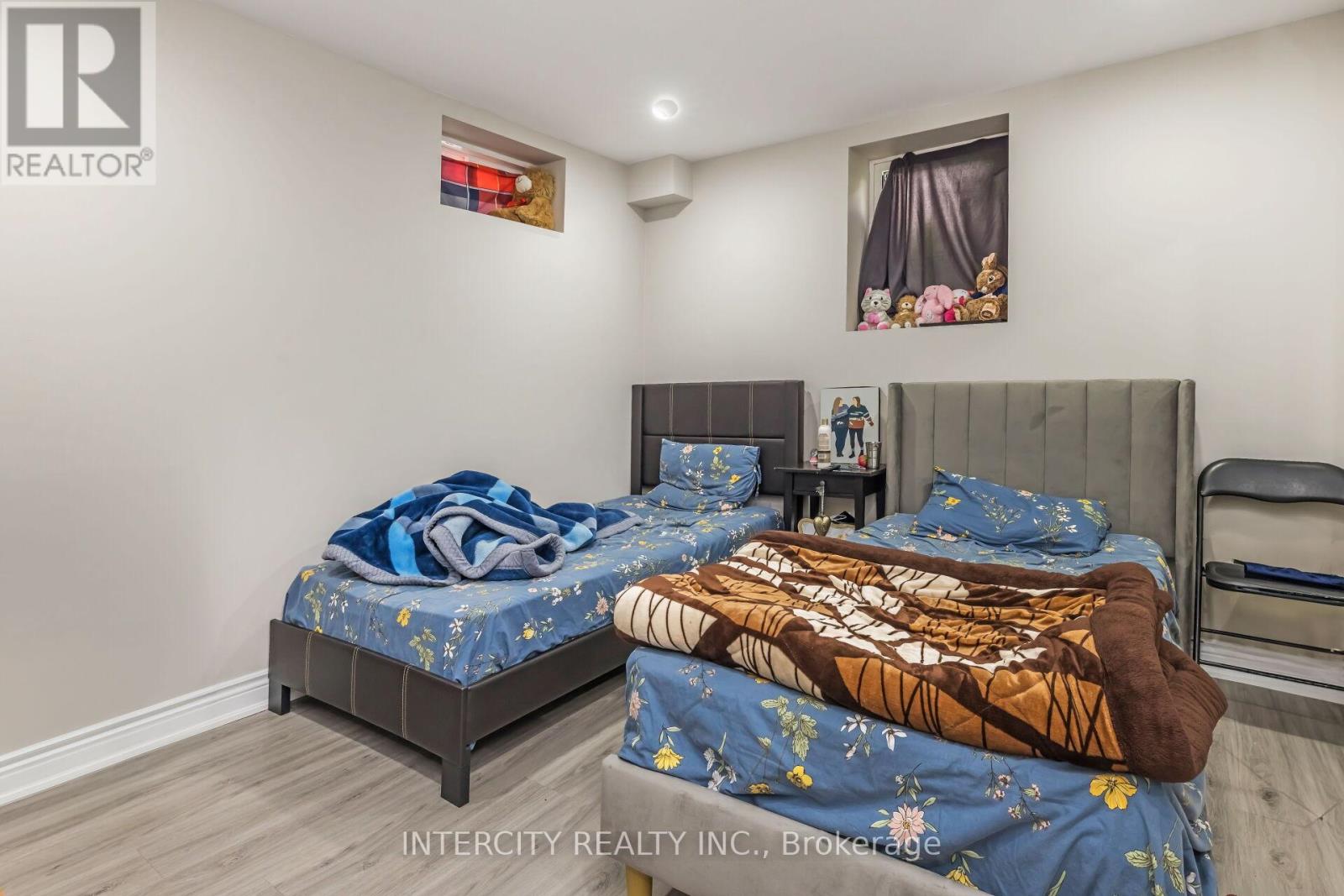 54 Moorcroft Place, Brampton, Ontario  L6P 4P7 - Photo 37 - W12223971