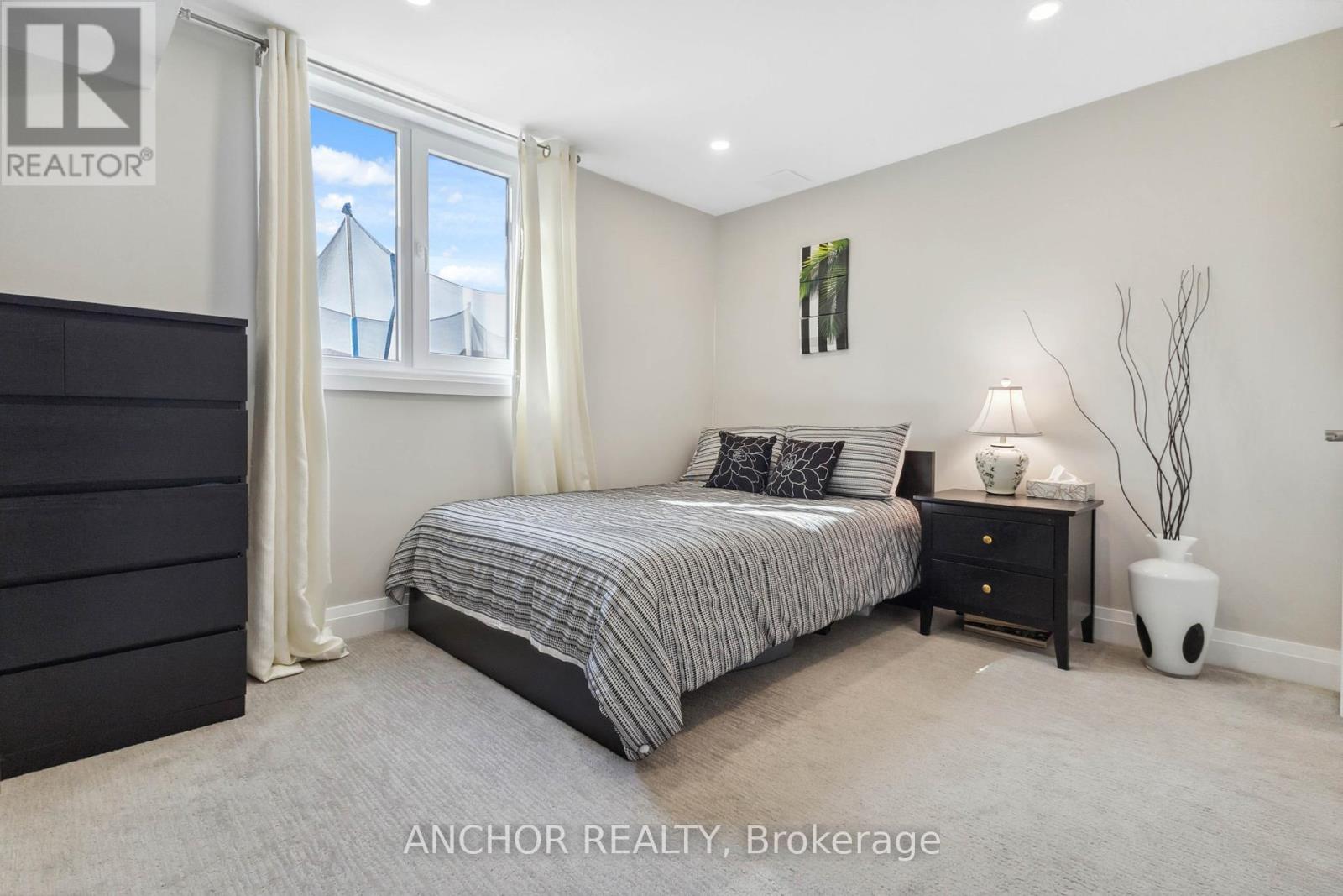 2773 Heardcreek Trail, London North (North S), Ontario  N6G 0W1 - Photo 32 - X12367865