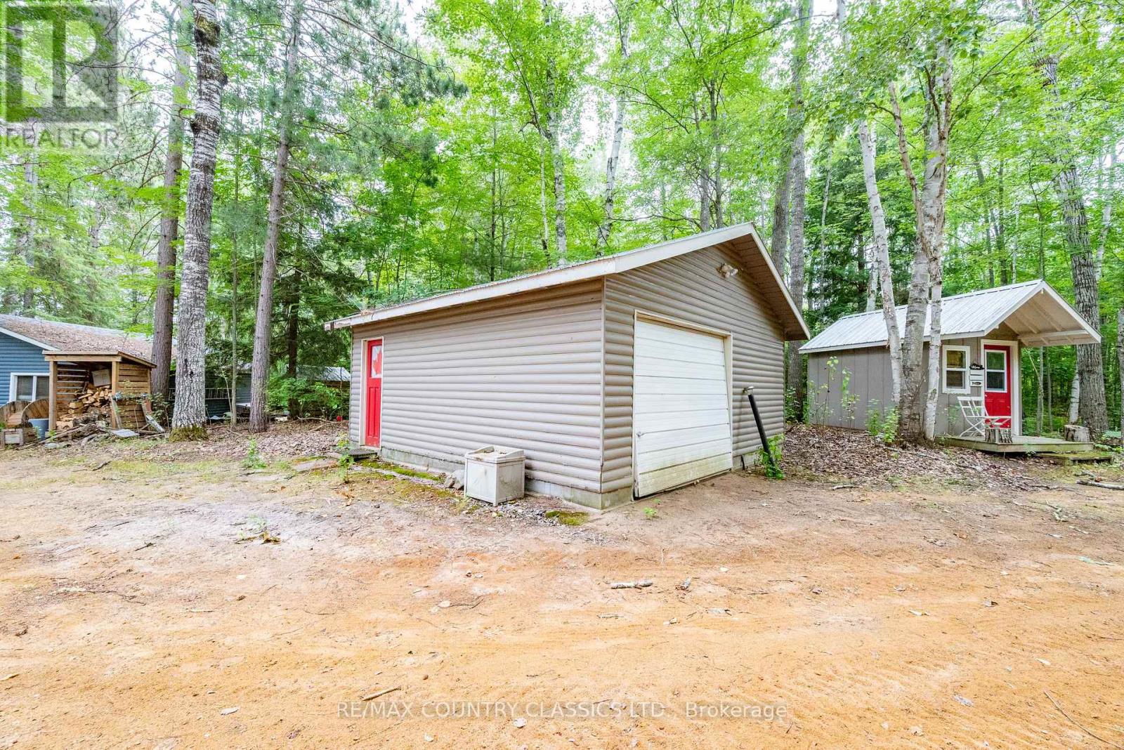 1258 Kamaniskeg Lake Road, Hastings Highlands, Ontario  K0J 1L0 - Photo 28 - X12367850