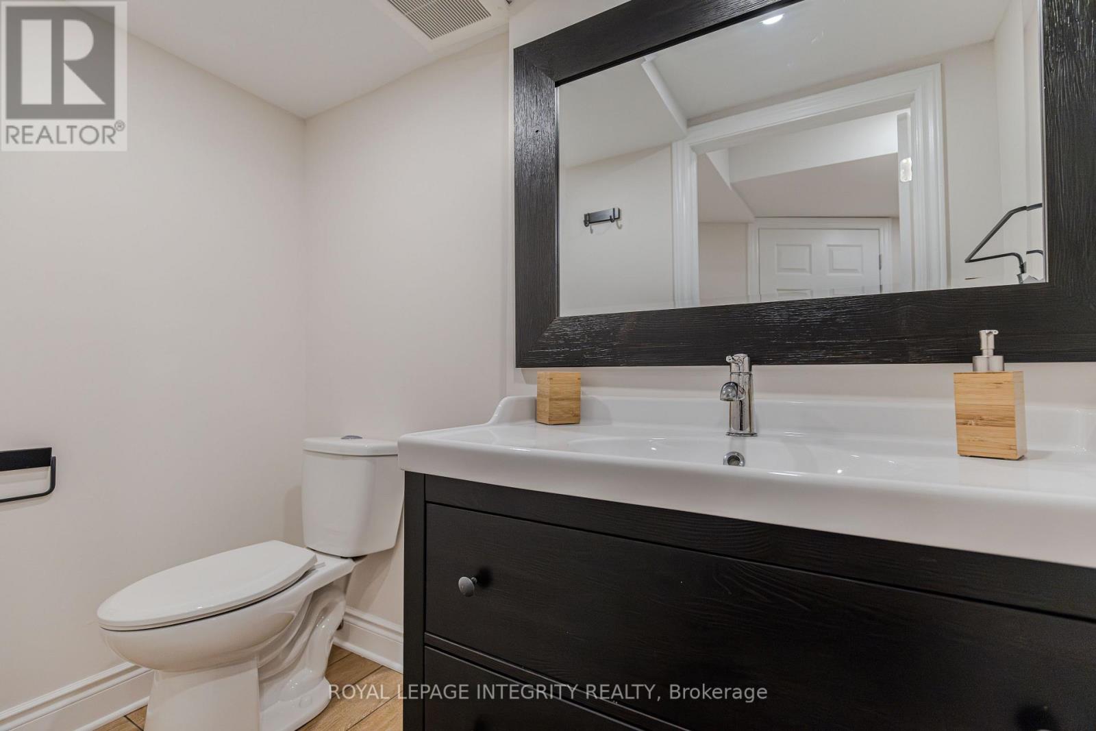 218 Keyrock Drive, Ottawa, Ontario  K2T 0B4 - Photo 34 - X12363732