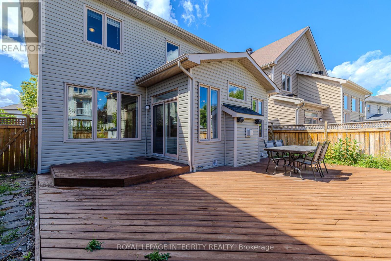 218 Keyrock Drive, Ottawa, Ontario  K2T 0B4 - Photo 36 - X12363732