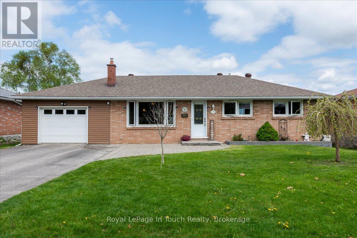 296 JOHN STREET, Midland, Ontario