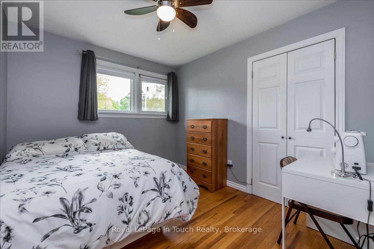 296 John Street, Midland, Ontario  L4R 2J5 - Photo 15 - S12368007