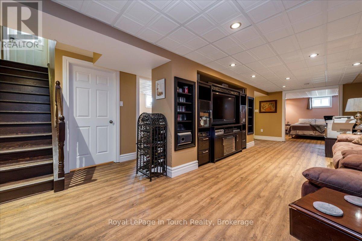 296 John Street, Midland, Ontario  L4R 2J5 - Photo 17 - S12368007