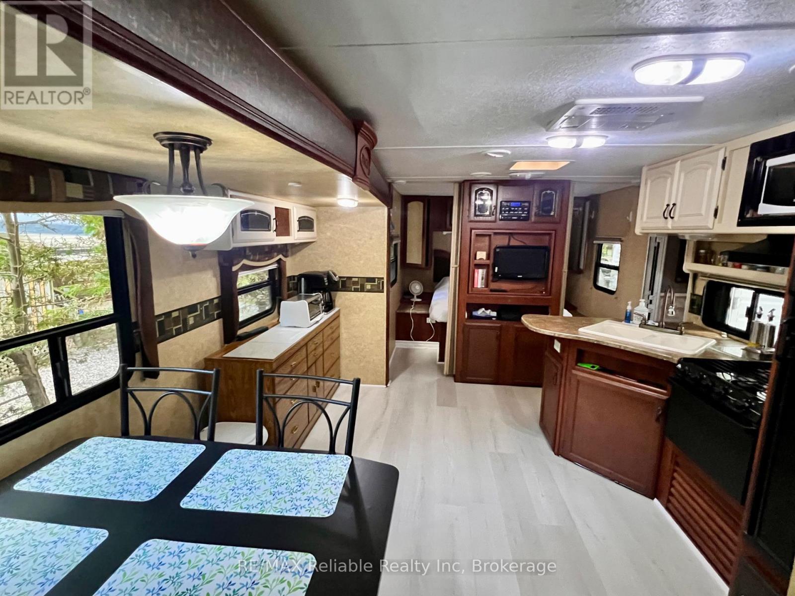 8 - 33900 Sugarbush Road, Bluewater, Ontario  N0M 1G0 - Photo 21 - X12367888