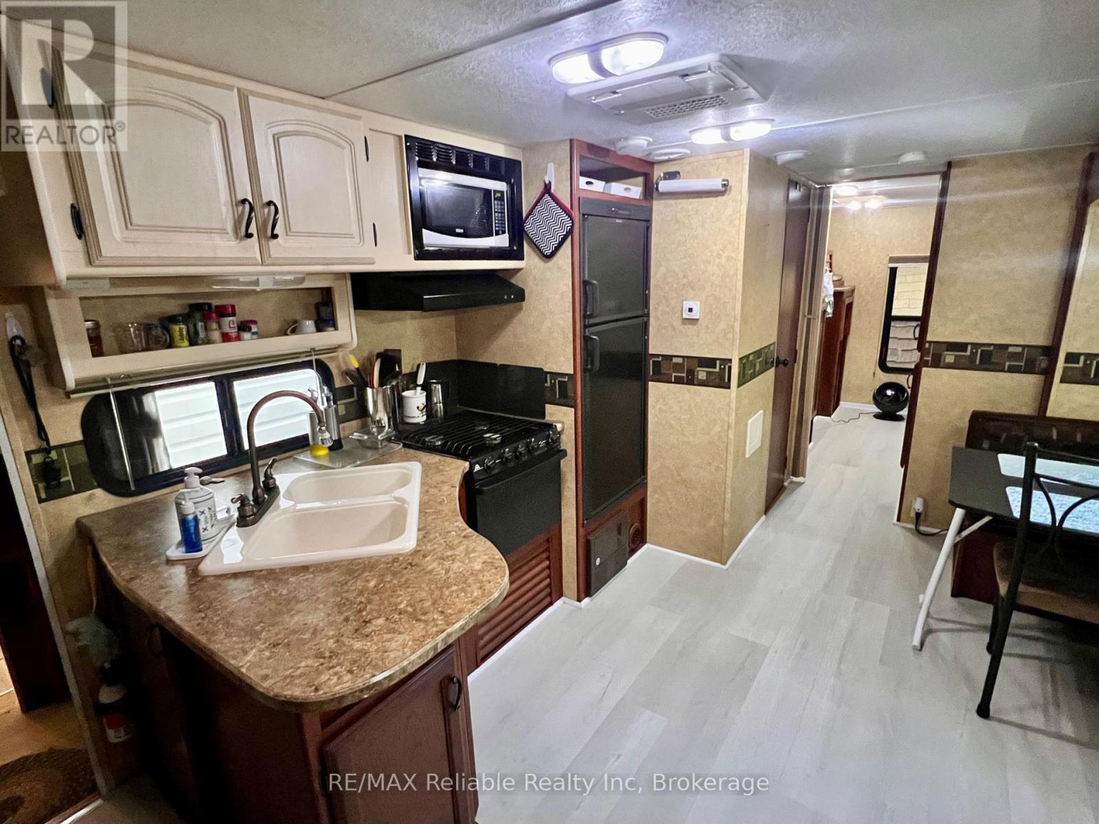 8 - 33900 Sugarbush Road, Bluewater, Ontario  N0M 1G0 - Photo 28 - X12367888