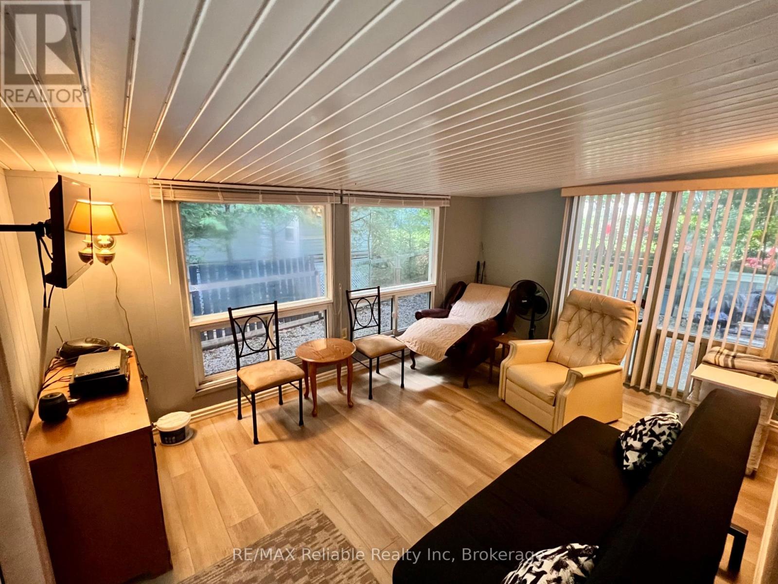 8 - 33900 Sugarbush Road, Bluewater, Ontario  N0M 1G0 - Photo 8 - X12367888