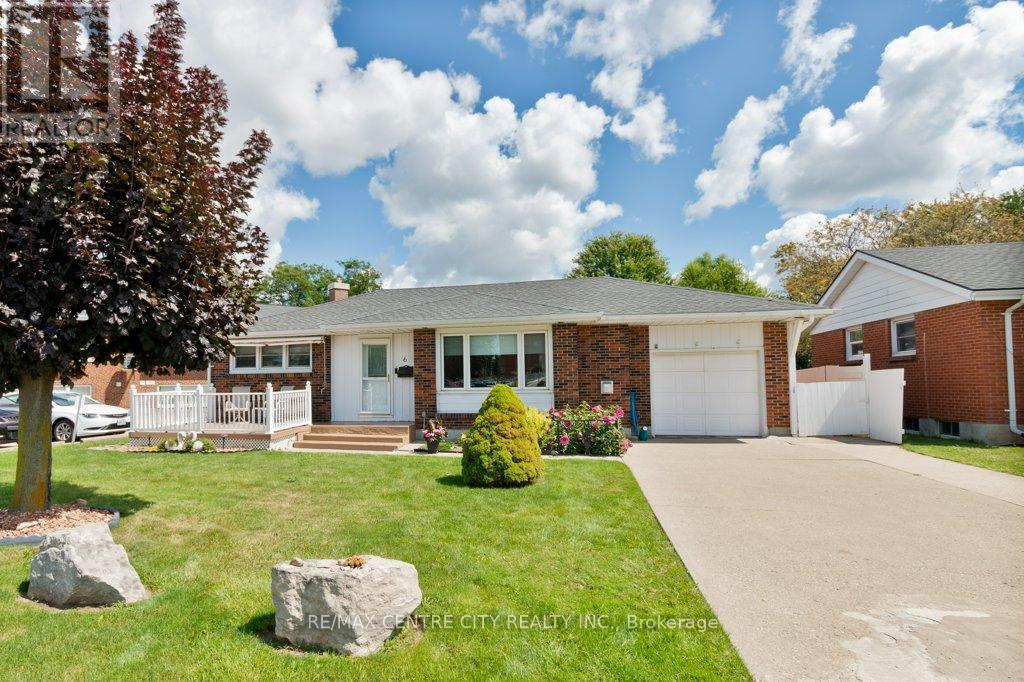 6 Wood Street, St. Thomas, Ontario  N5R 4K9 - Photo 2 - X12367993