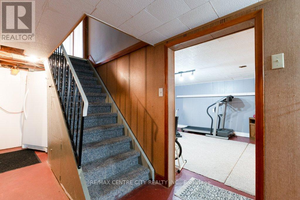 6 Wood Street, St. Thomas, Ontario  N5R 4K9 - Photo 22 - X12367993