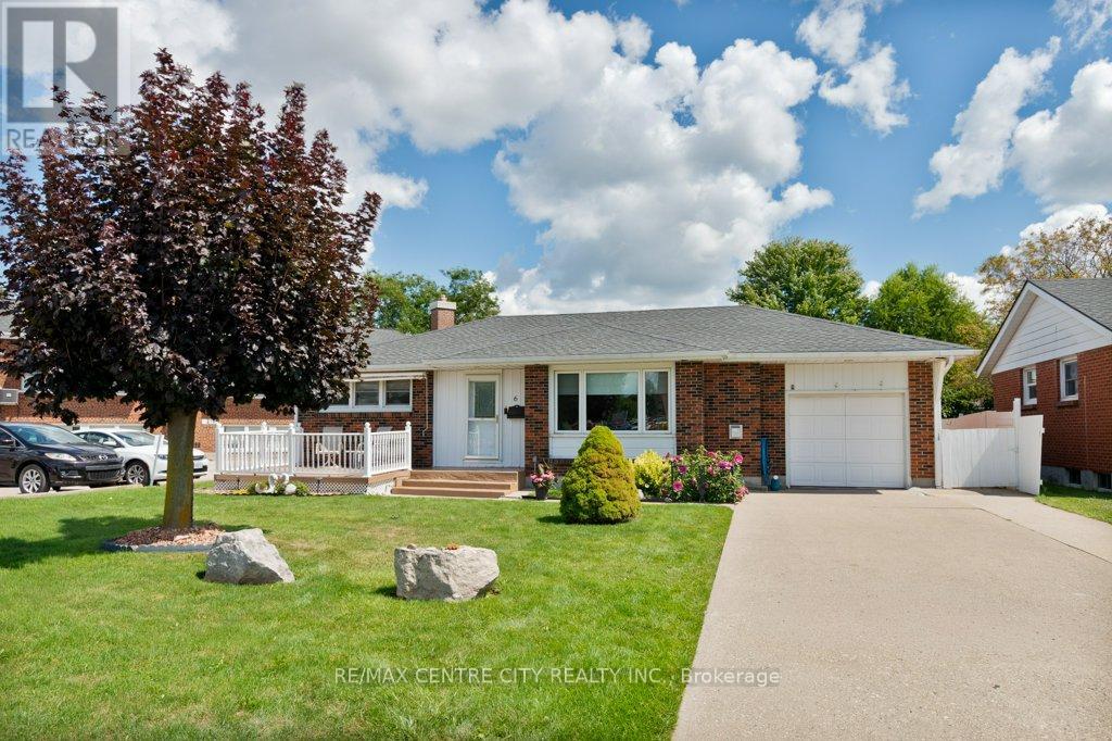 6 Wood Street, St. Thomas, Ontario  N5R 4K9 - Photo 3 - X12367993