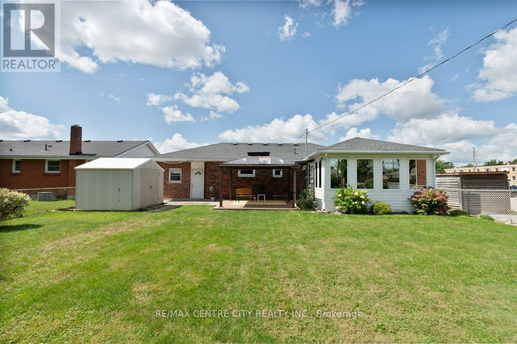 6 Wood Street, St. Thomas, Ontario  N5R 4K9 - Photo 33 - X12367993