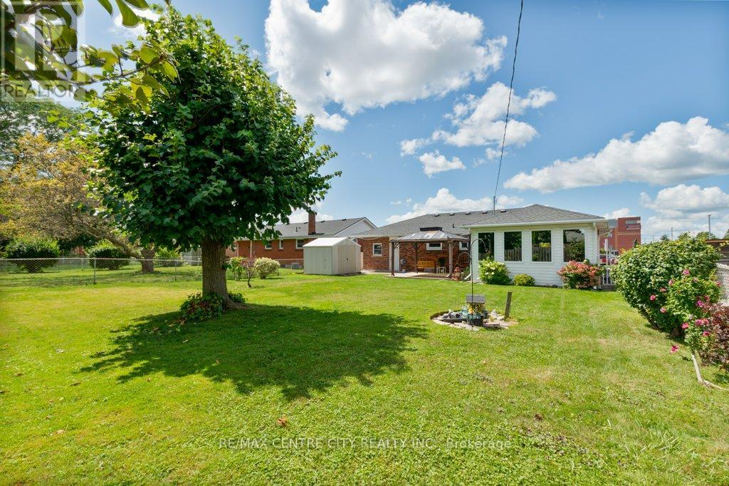 6 Wood Street, St. Thomas, Ontario  N5R 4K9 - Photo 34 - X12367993