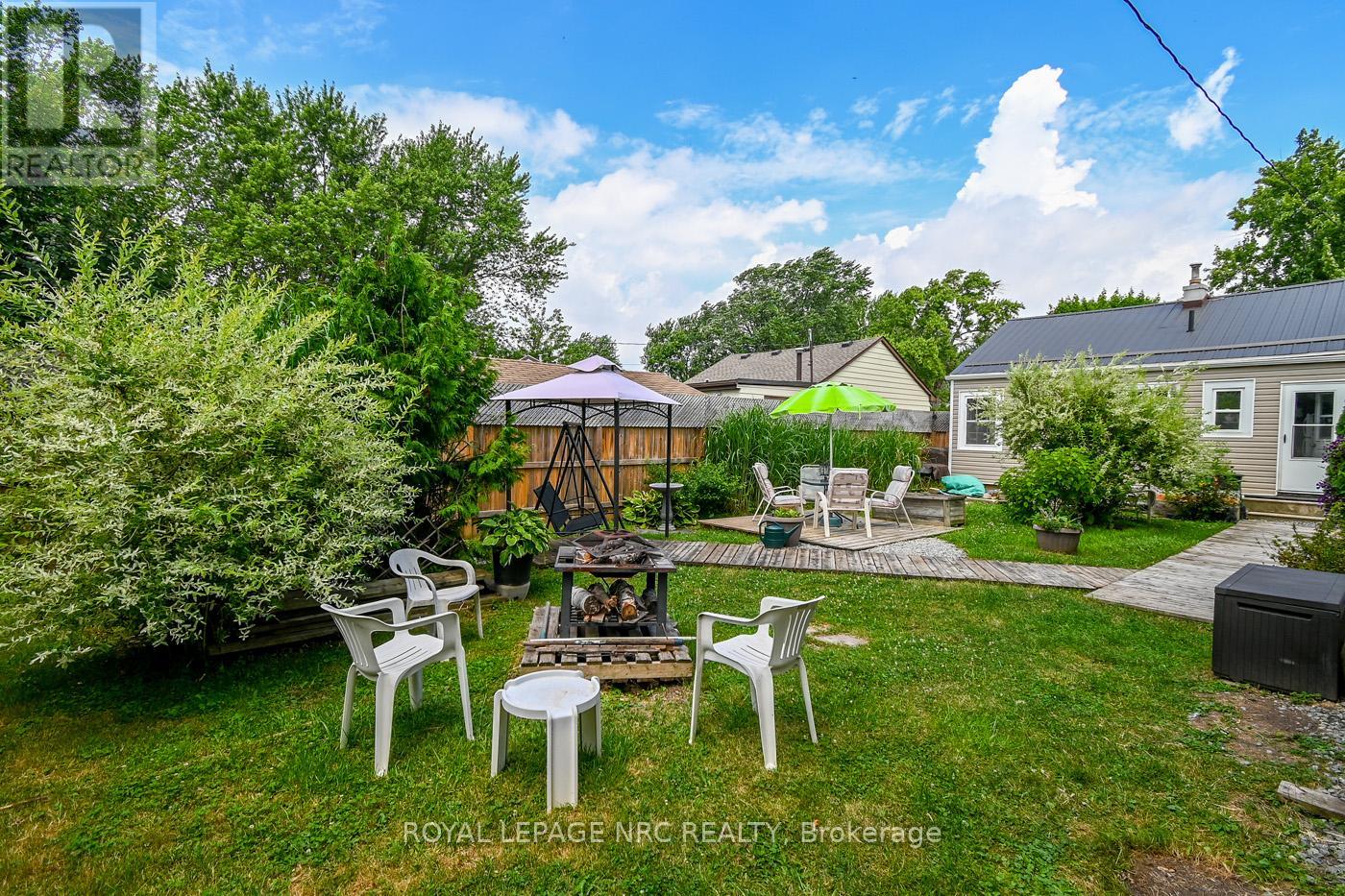 17 Dunkirk Court, Welland, Ontario  L3B 4V9 - Photo 8 - X12275095