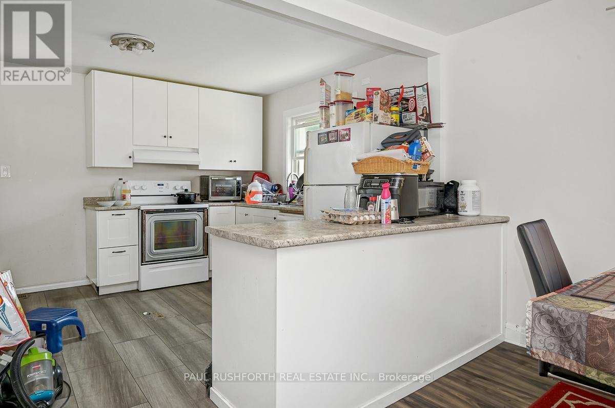 636 Clarke Avenue, Ottawa, Ontario  K1K 0Y5 - Photo 8 - X12368013