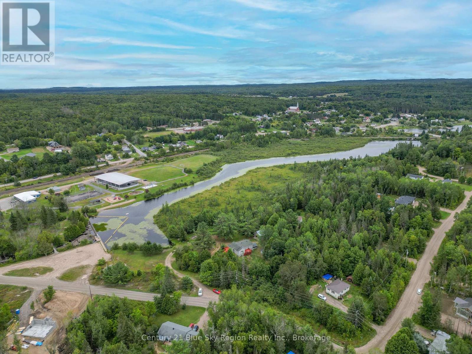 525 Maple Road, Bonfield, Ontario  P0H 1E0 - Photo 12 - X12368030