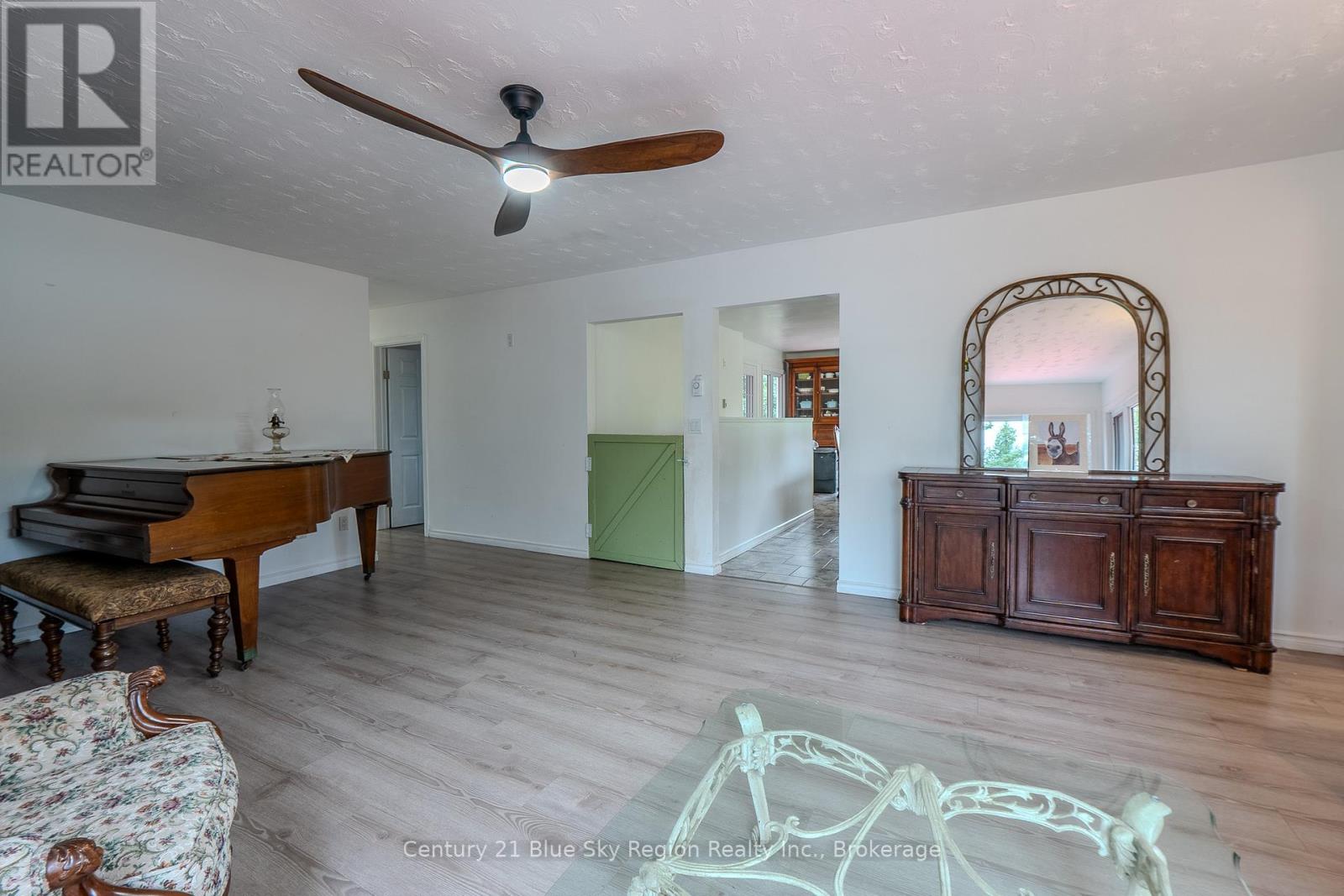 525 Maple Road, Bonfield, Ontario  P0H 1E0 - Photo 18 - X12368030