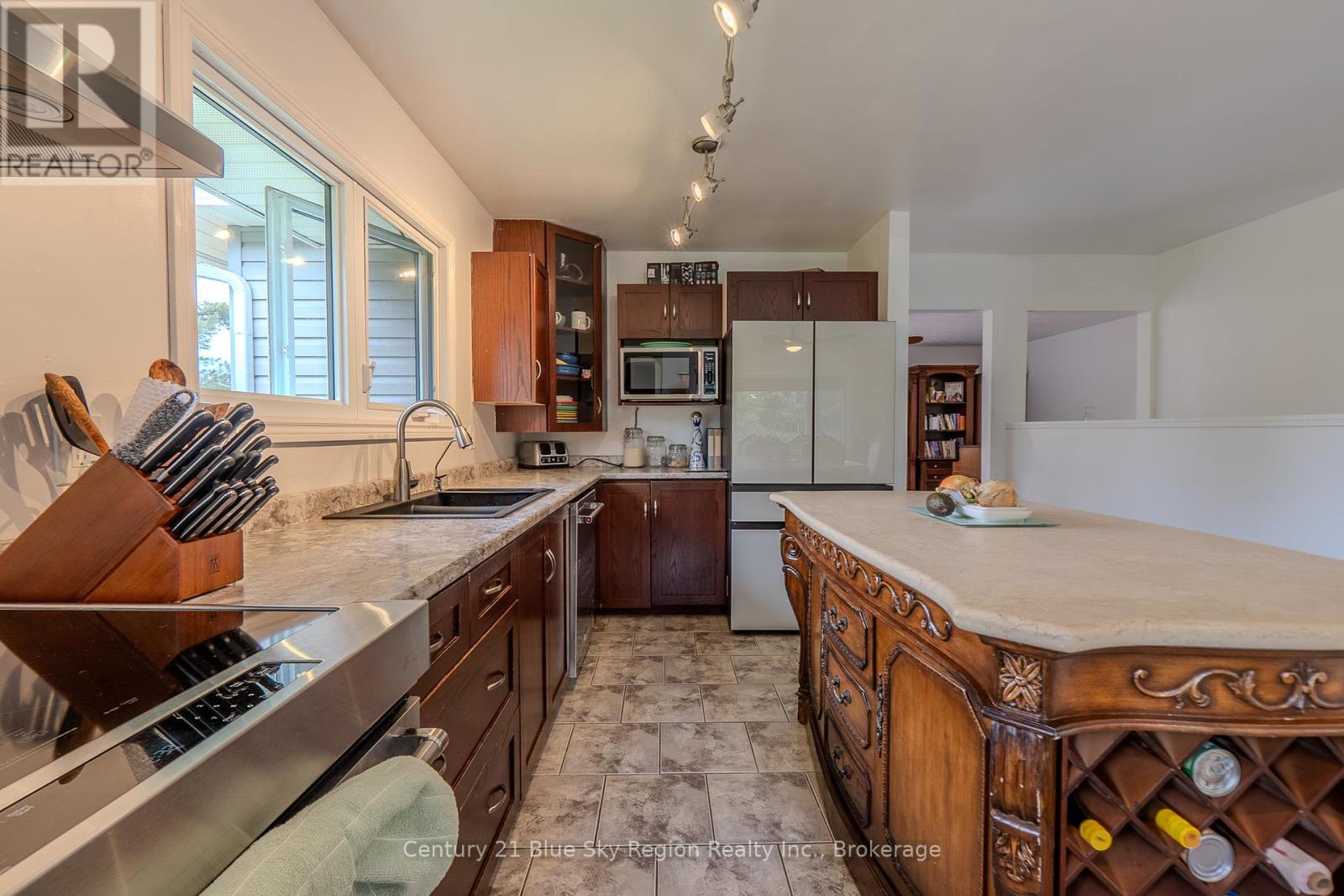 525 Maple Road, Bonfield, Ontario  P0H 1E0 - Photo 20 - X12368030