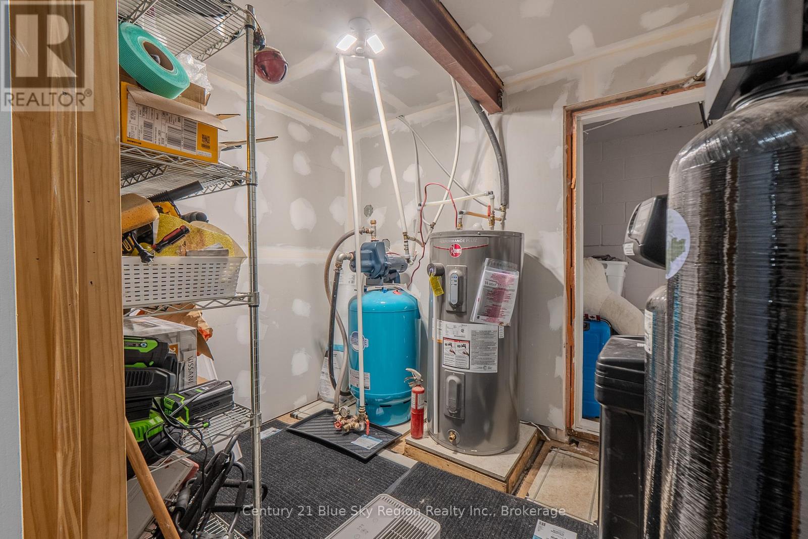 525 Maple Road, Bonfield, Ontario  P0H 1E0 - Photo 45 - X12368030