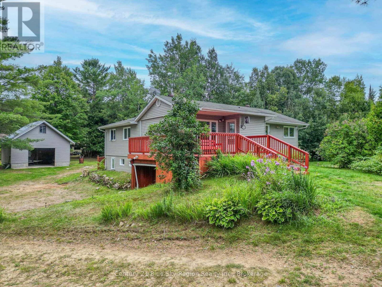 525 Maple Road, Bonfield, Ontario  P0H 1E0 - Photo 6 - X12368030