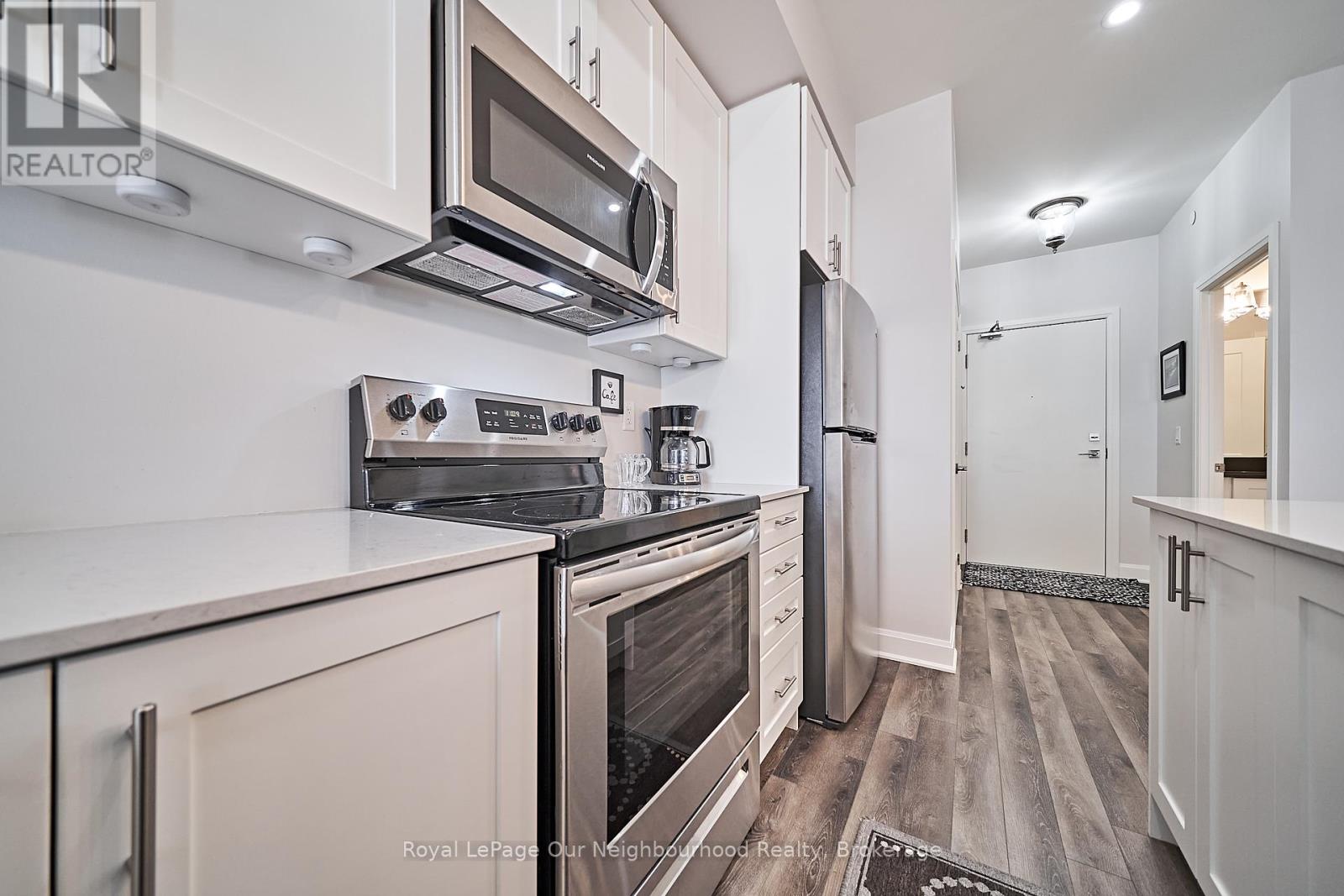 218 - 50 Lakebreeze Drive, Clarington, Ontario  L1B 0V9 - Photo 13 - E12367913