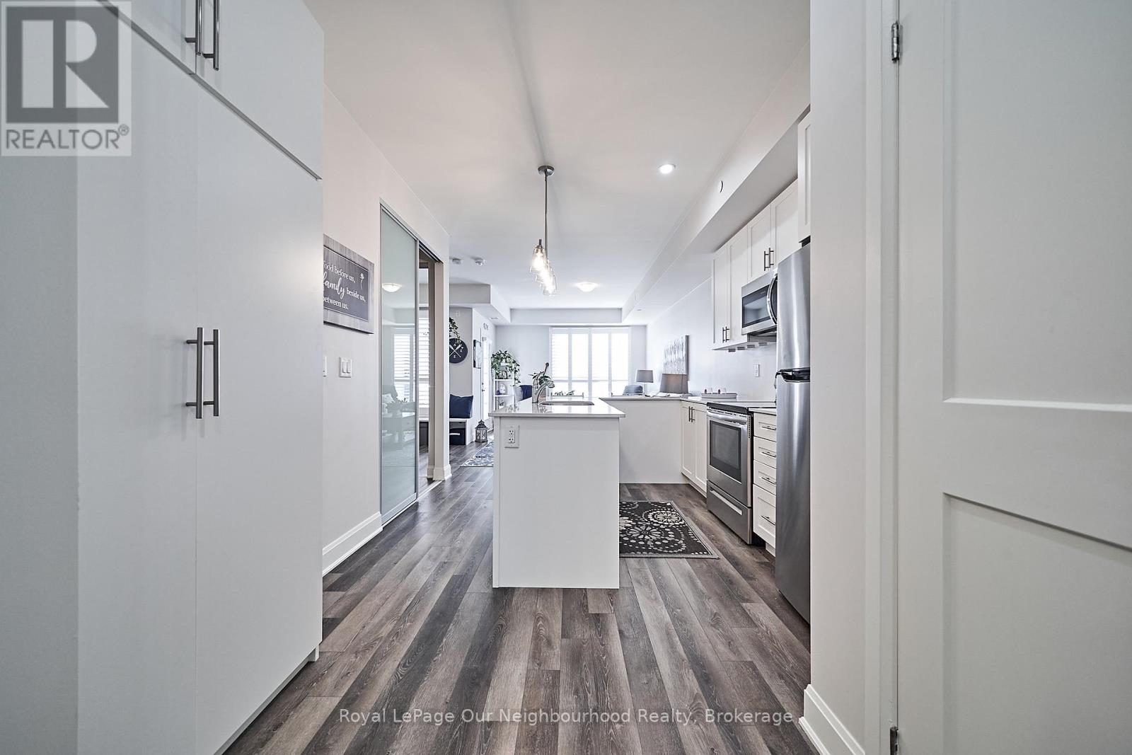 218 - 50 Lakebreeze Drive, Clarington, Ontario  L1B 0V9 - Photo 7 - E12367913