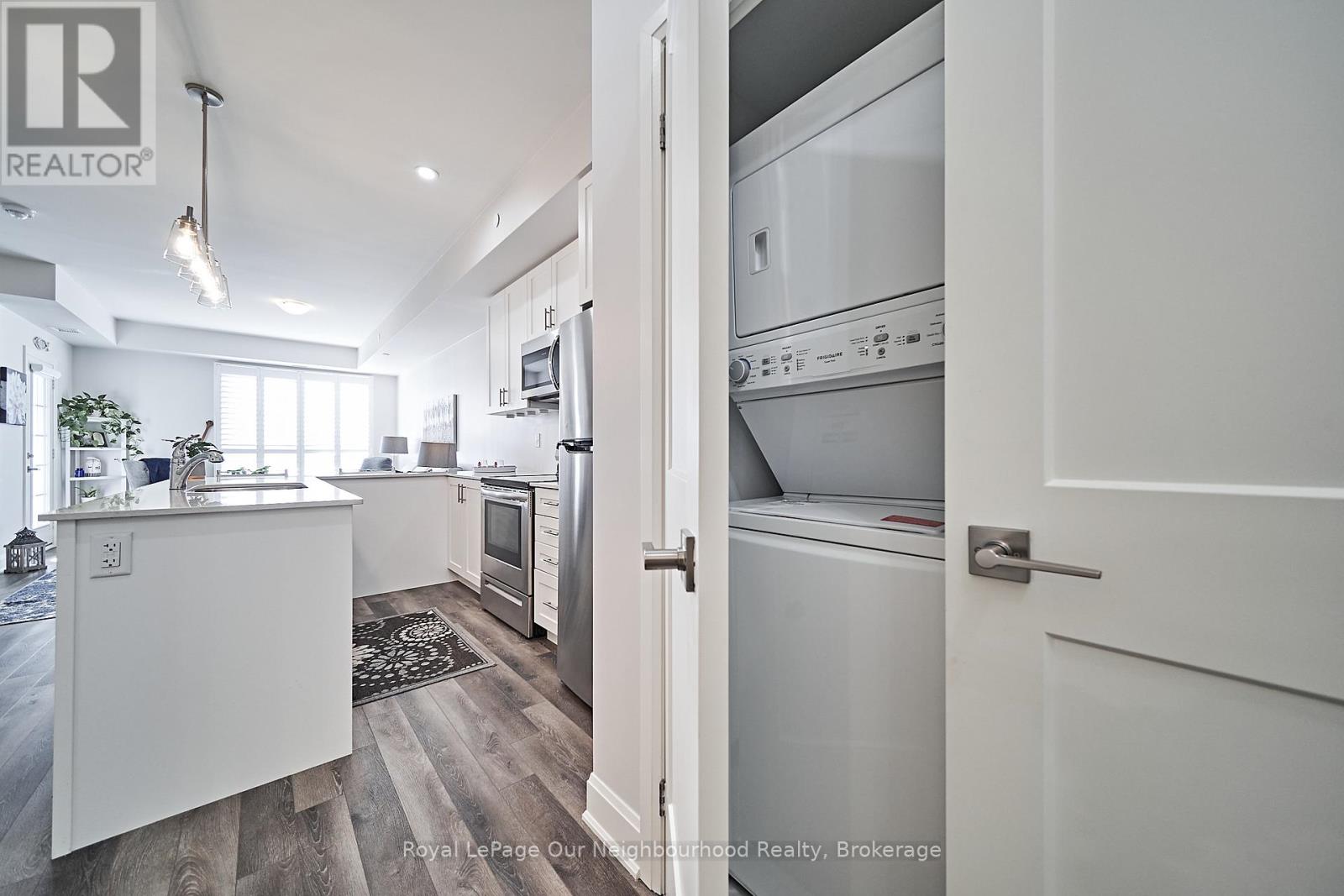 218 - 50 Lakebreeze Drive, Clarington, Ontario  L1B 0V9 - Photo 9 - E12367913