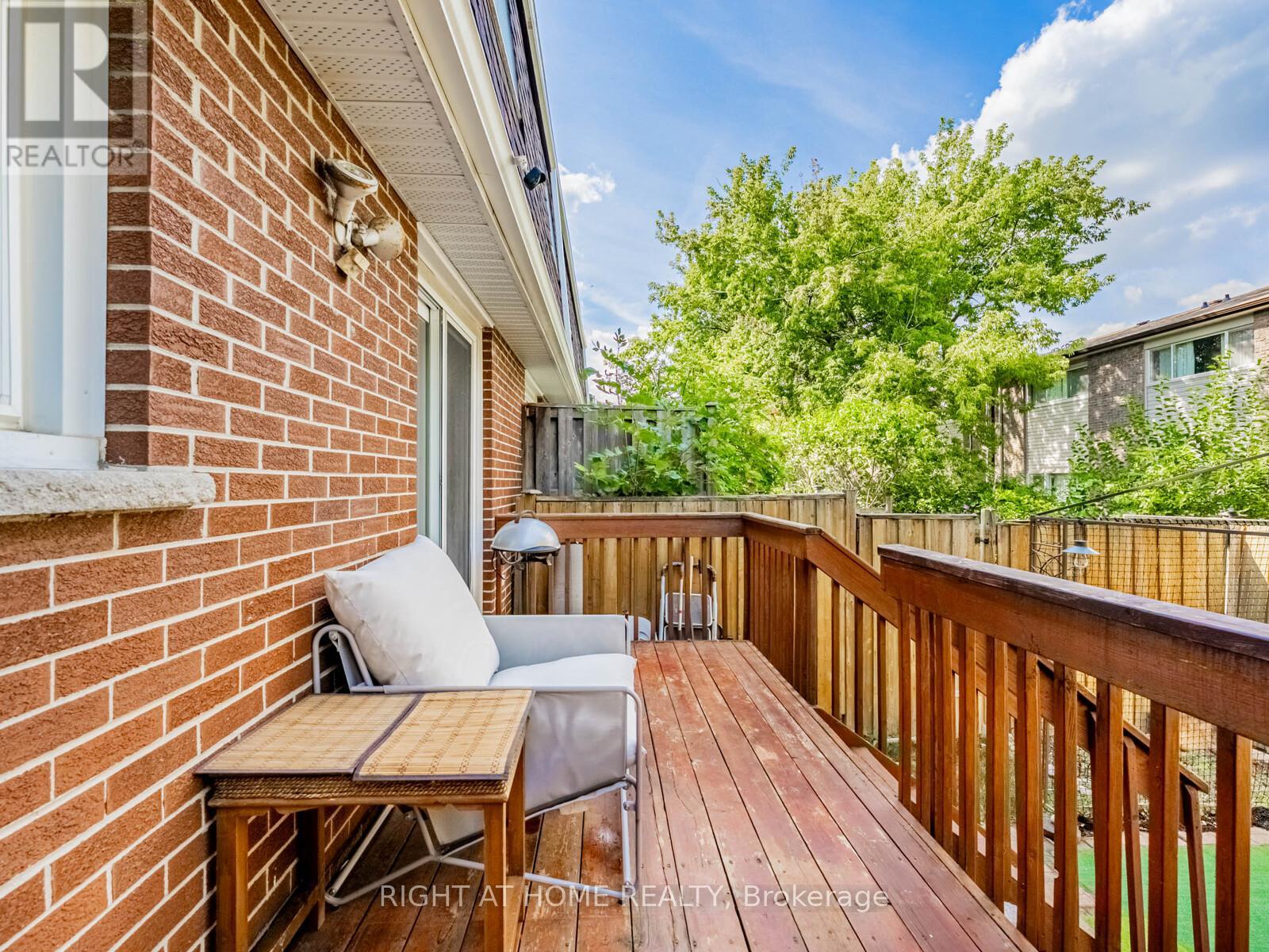 9 - 2380 Bromsgrove Road Sw, Mississauga (Clarkson), Ontario  L5J 4E6 - Photo 35 - W12367843