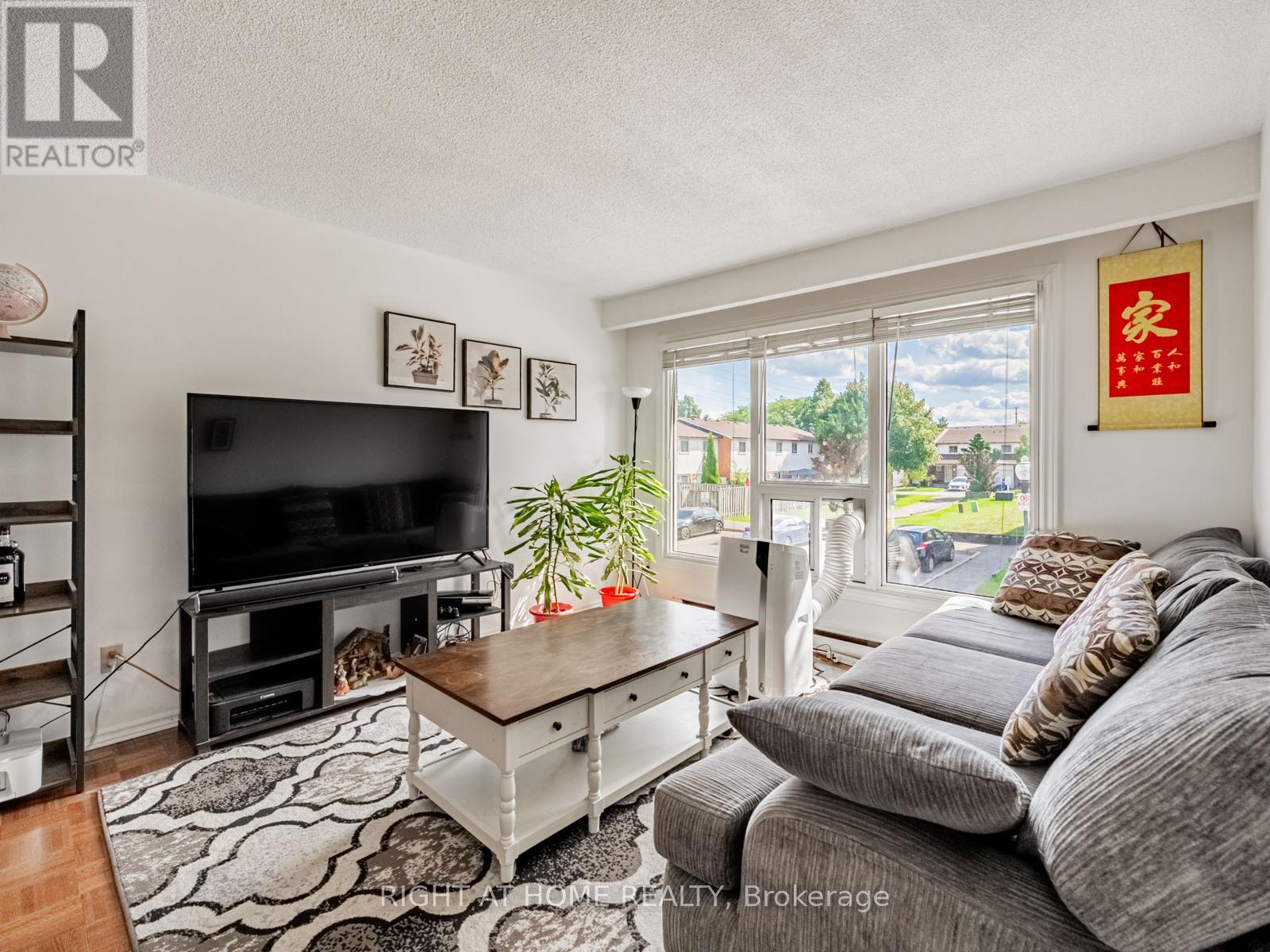 9 - 2380 Bromsgrove Road Sw, Mississauga (Clarkson), Ontario  L5J 4E6 - Photo 9 - W12367843
