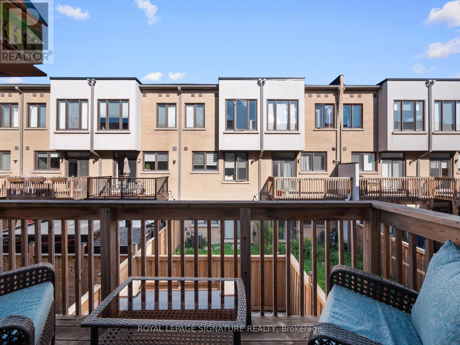 217 Huguenot Road, Oakville, Ontario  L6H 0L6 - Photo 25 - W12367844