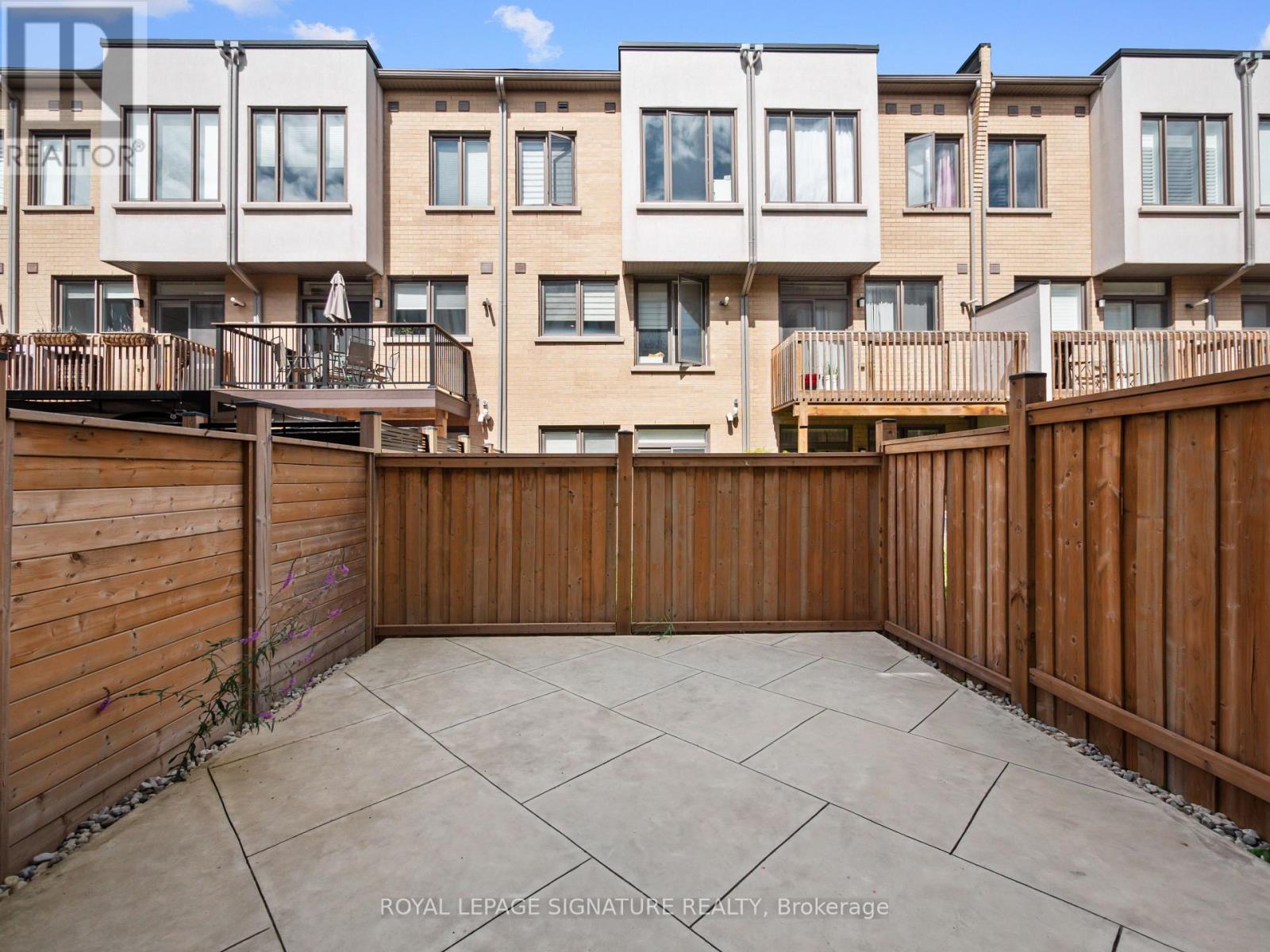 217 Huguenot Road, Oakville, Ontario  L6H 0L6 - Photo 39 - W12367844