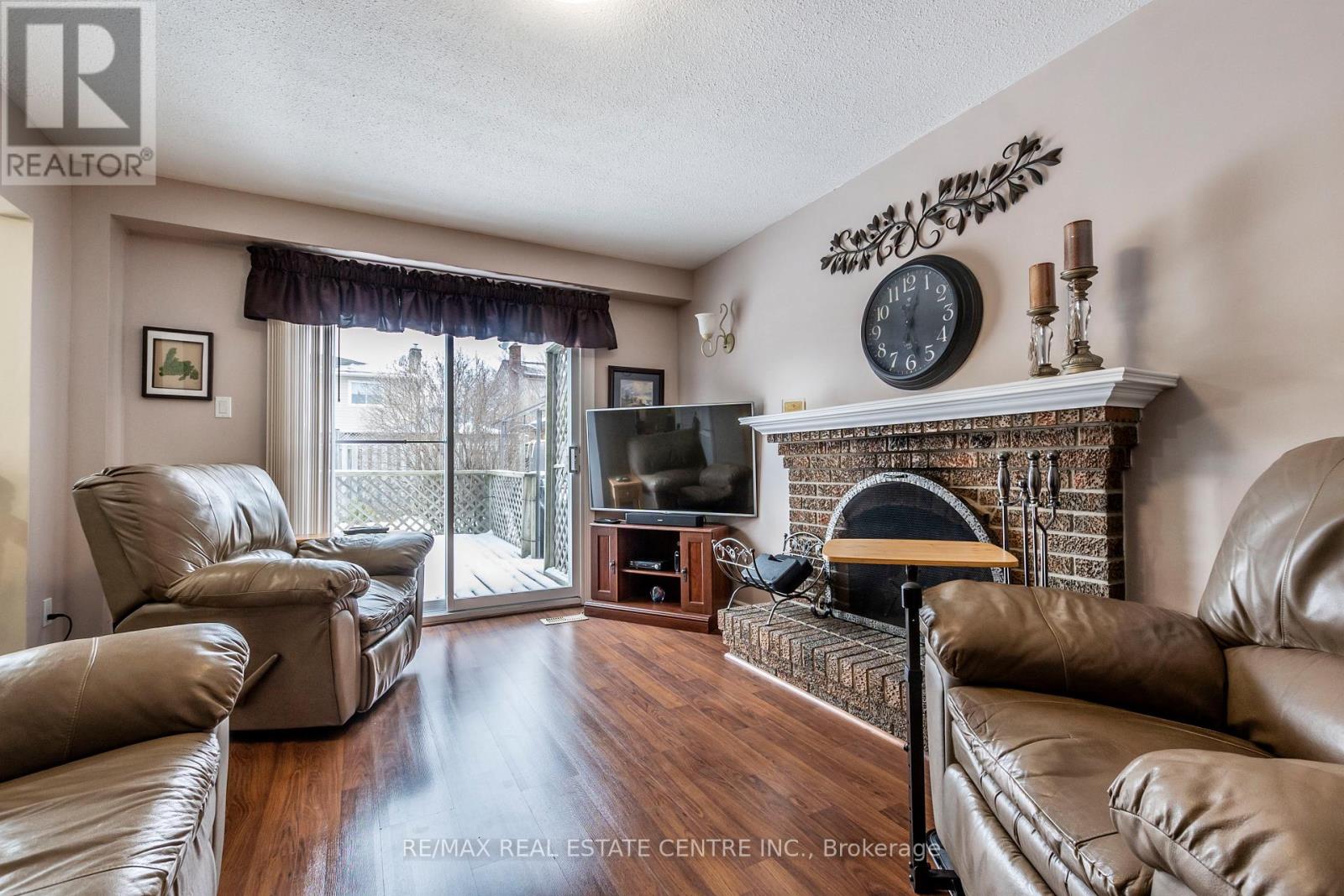 917 Maple Avenue, Milton, Ontario  L9T 3X6 - Photo 18 - W12367846