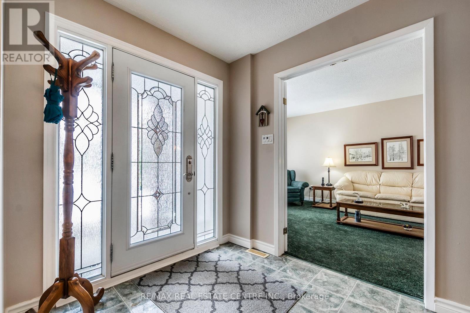 Property at 917 MAPLE AVENUE image 4