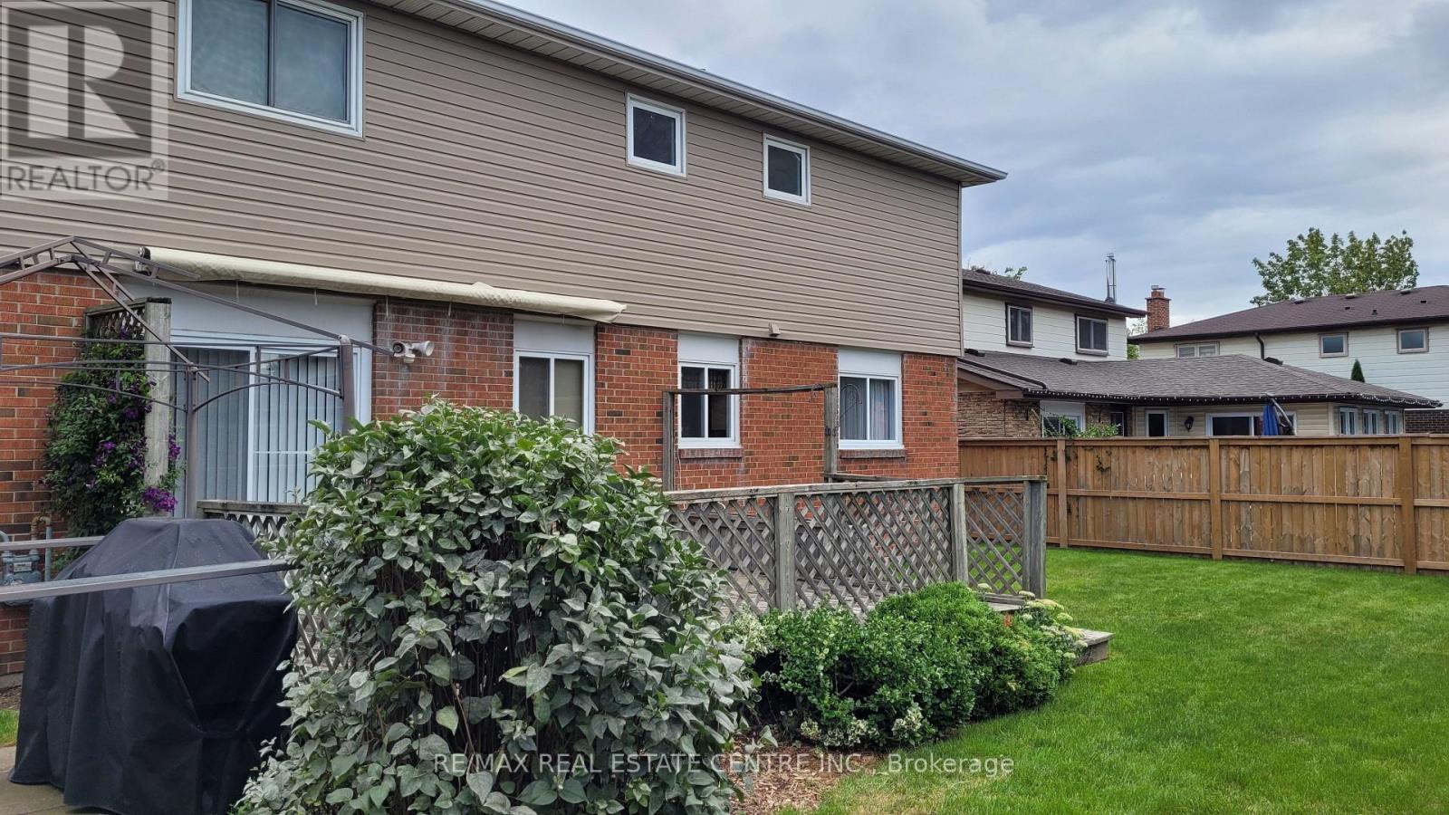 917 Maple Avenue, Milton, Ontario  L9T 3X6 - Photo 43 - W12367846