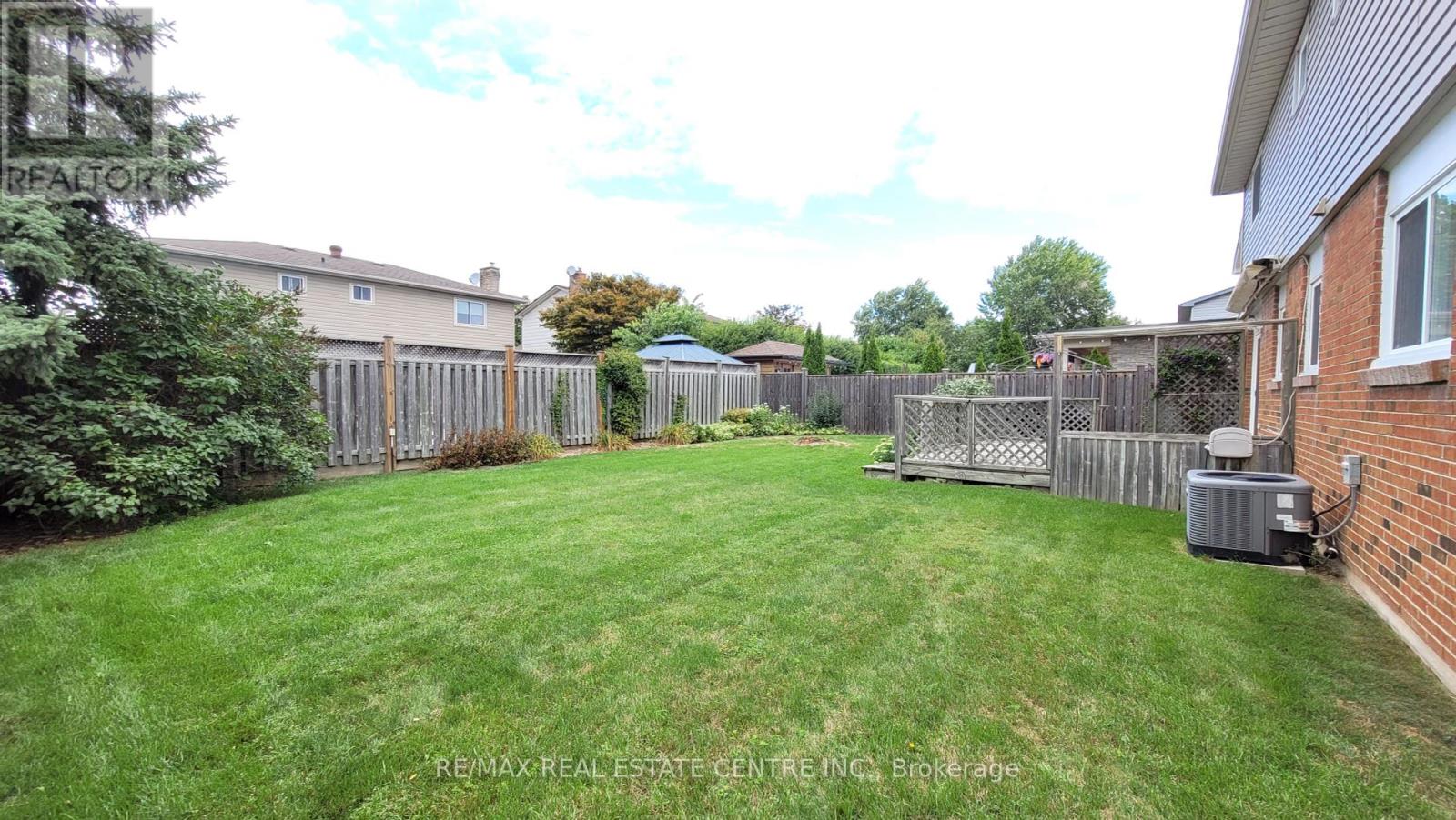 917 Maple Avenue, Milton, Ontario  L9T 3X6 - Photo 47 - W12367846