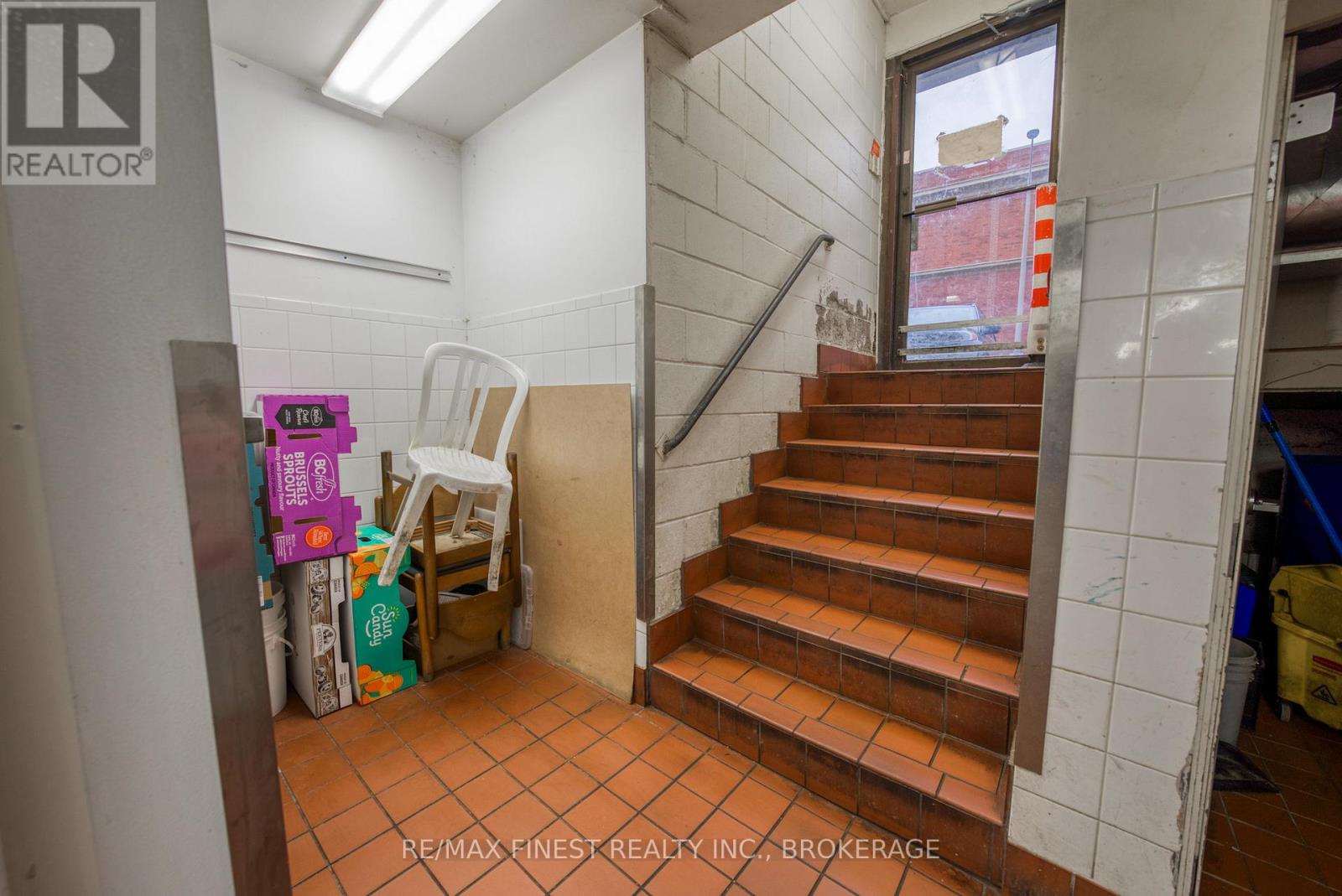111 Princess Street, Kingston, Ontario  K7L 1A8 - Photo 22 - X12366341