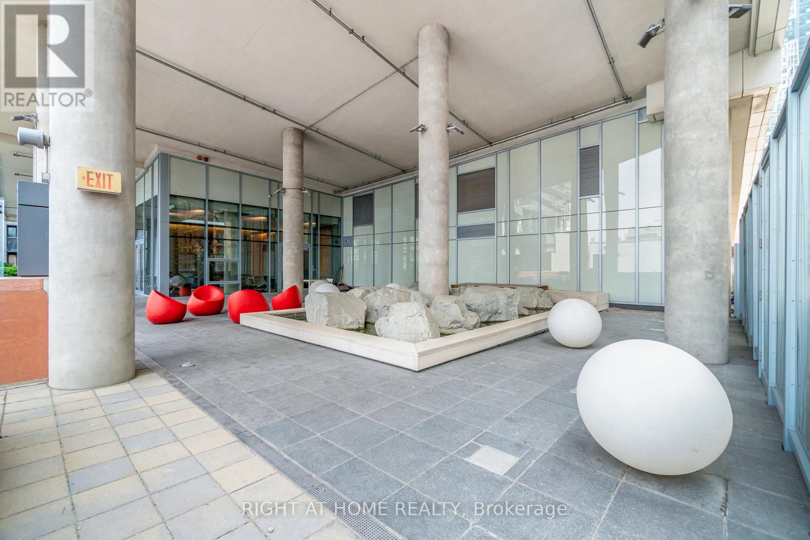 1403 - 21 Widmer Street, Toronto, Ontario  M5V 0B8 - Photo 14 - C12368002