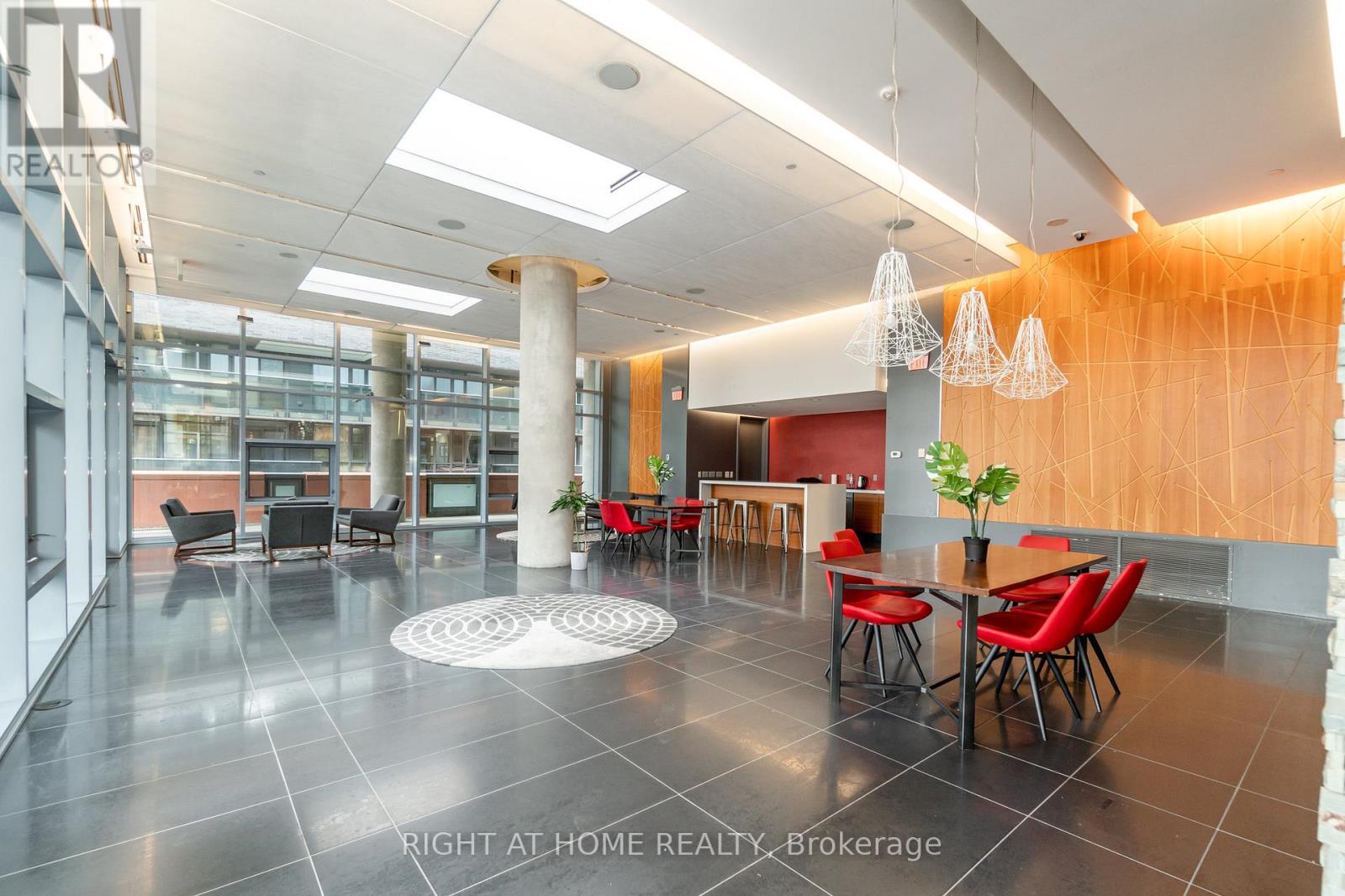 1403 - 21 Widmer Street, Toronto, Ontario  M5V 0B8 - Photo 19 - C12368002