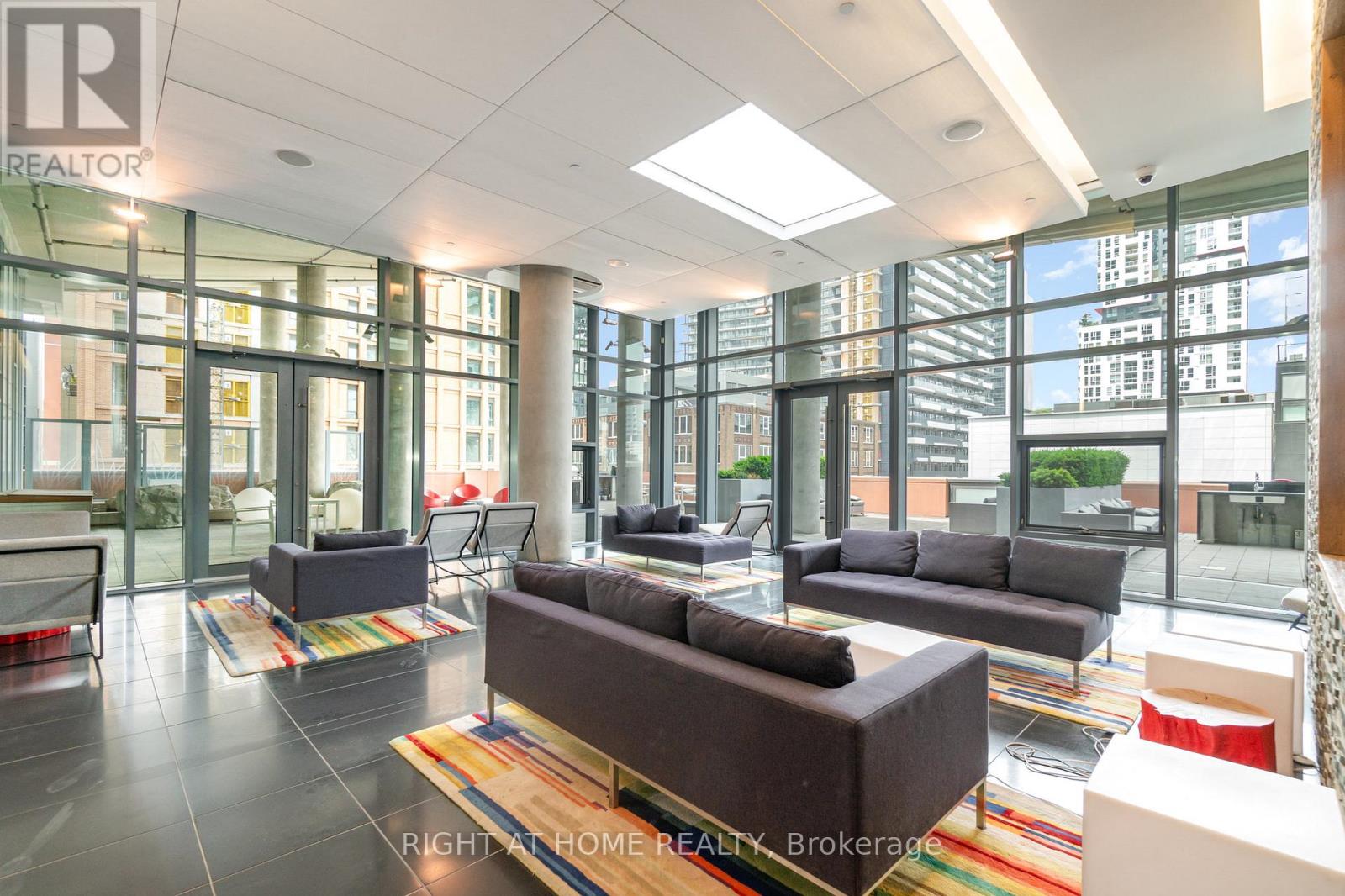 1403 - 21 Widmer Street, Toronto, Ontario  M5V 0B8 - Photo 20 - C12368002