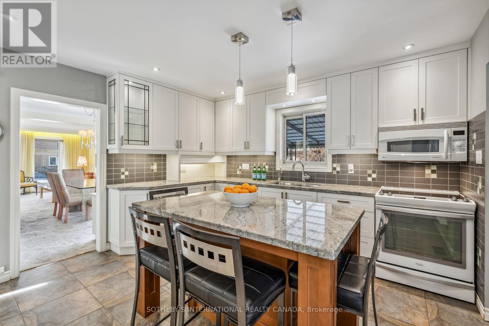 78 Ridelle Avenue, Toronto, Ontario  M6B 1J3 - Photo 13 - C12368032