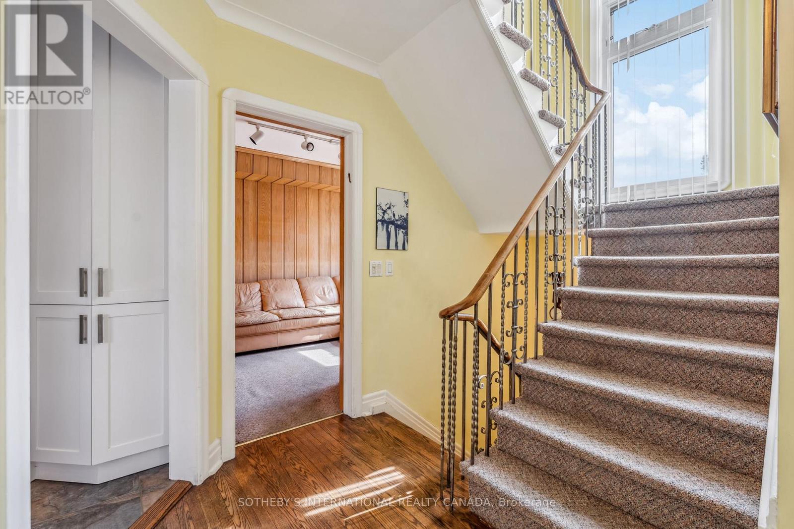 78 Ridelle Avenue, Toronto, Ontario  M6B 1J3 - Photo 17 - C12368032