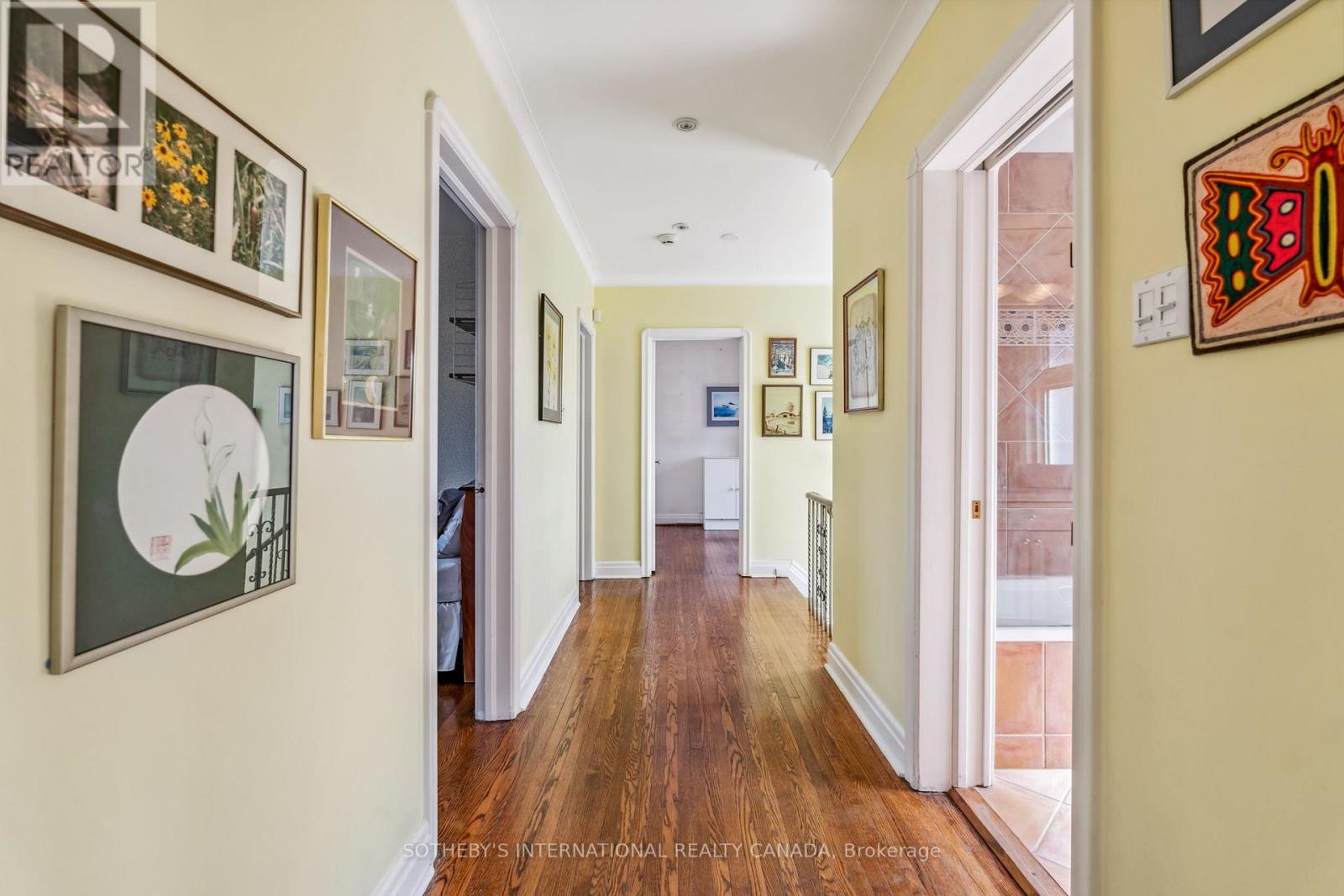78 Ridelle Avenue, Toronto, Ontario  M6B 1J3 - Photo 20 - C12368032