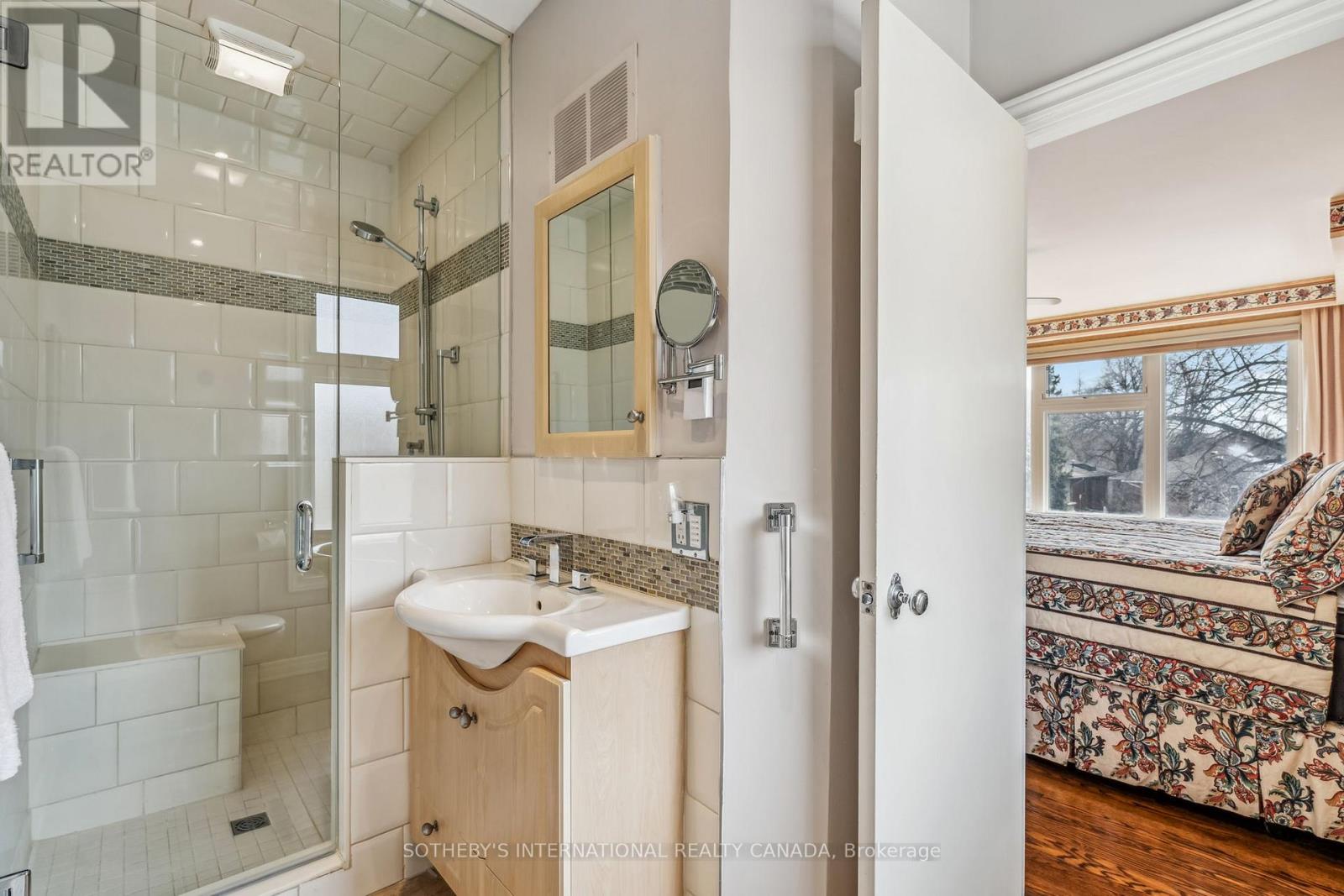 78 Ridelle Avenue, Toronto, Ontario  M6B 1J3 - Photo 23 - C12368032