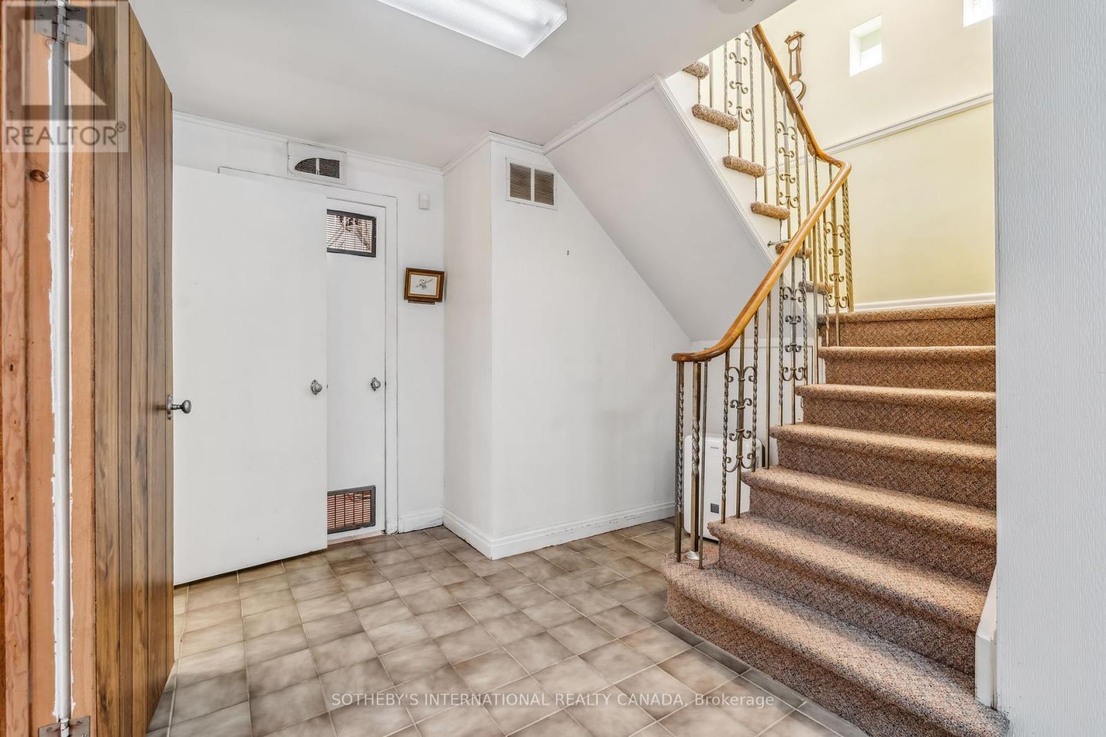 78 Ridelle Avenue, Toronto, Ontario  M6B 1J3 - Photo 29 - C12368032